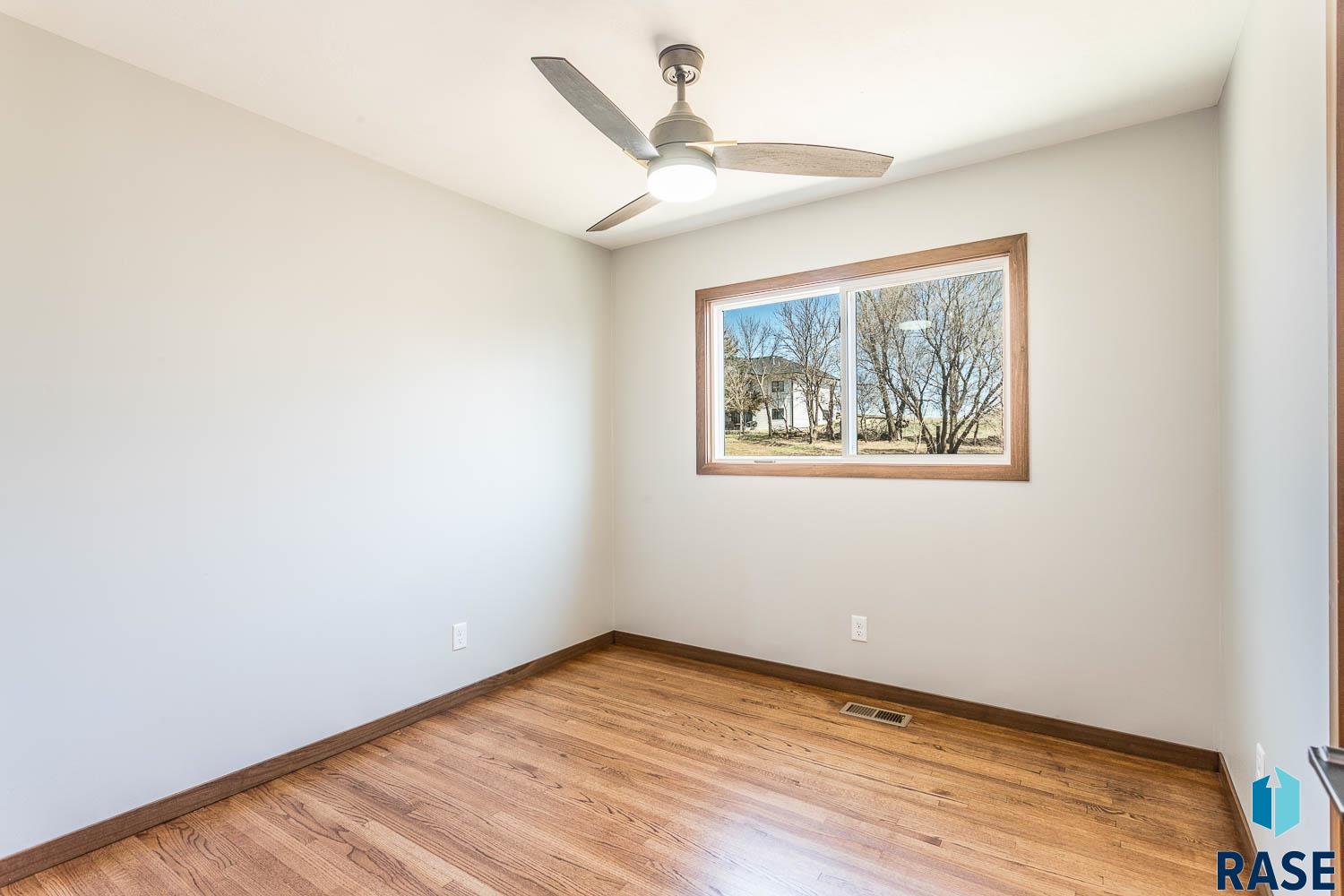 1000 N Six Mile Rd Road, Sioux Falls, New Jersey image 18