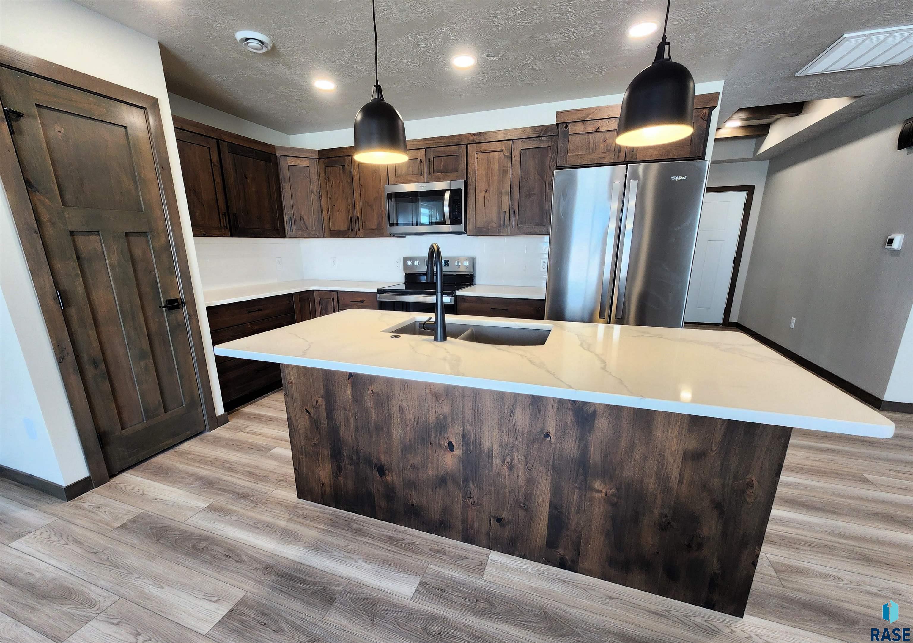 1605 Neil Ave Avenue, Dell Rapids, South Dakota image 4