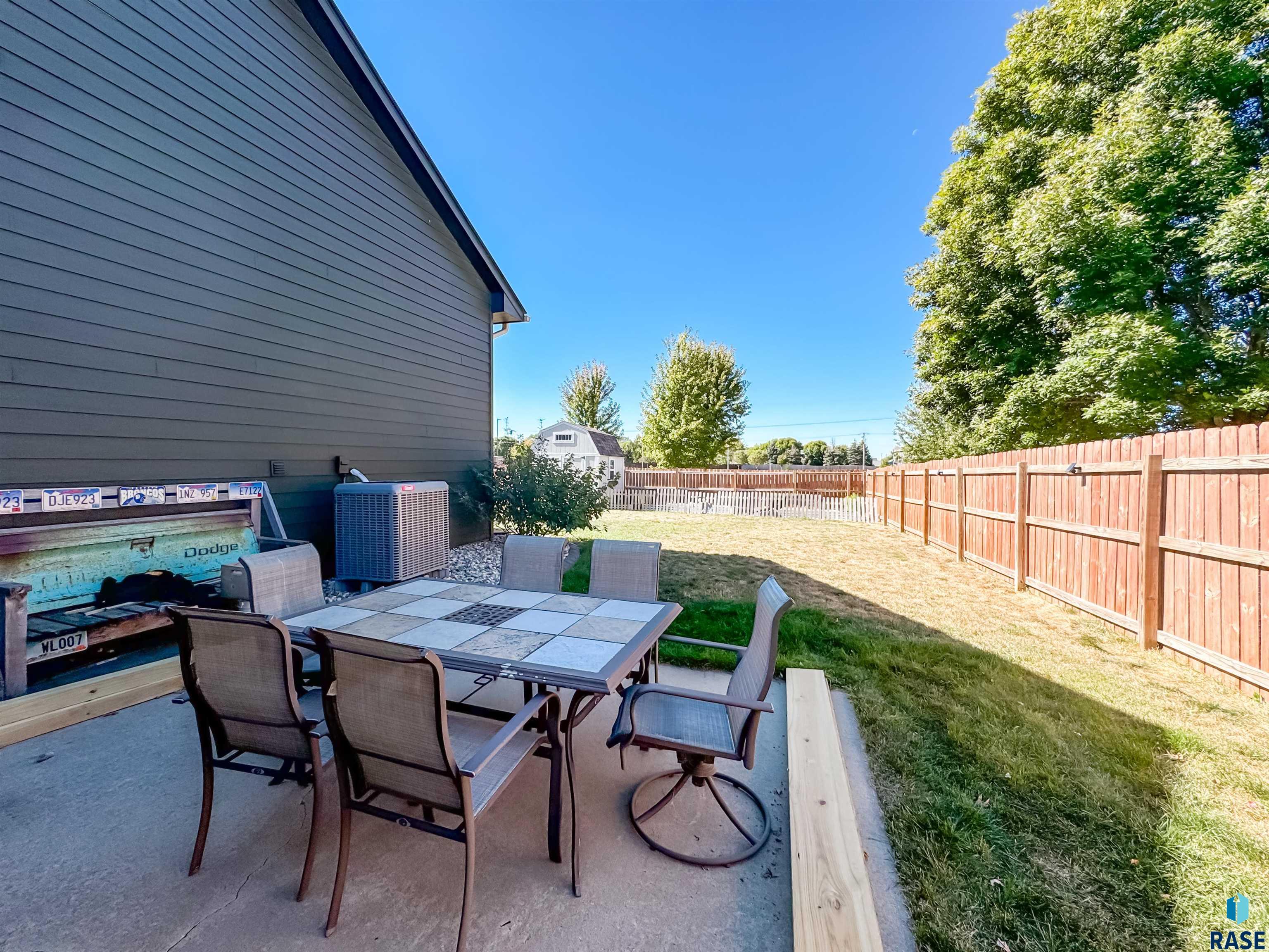 1215 S Dundee Dr Drive, Sioux Falls, South Dakota image 26