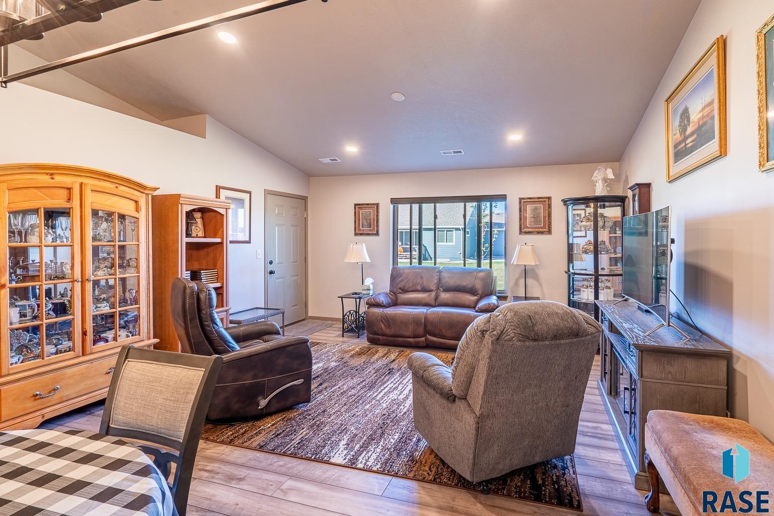 213 Brookside Pl Place, Harrisburg, New Jersey image 11