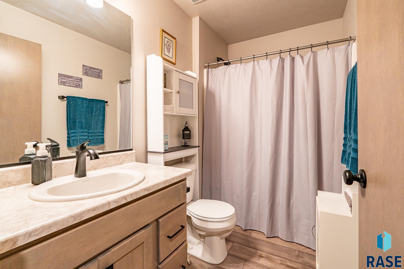 213 Brookside Pl Place, Harrisburg, New Jersey image 14