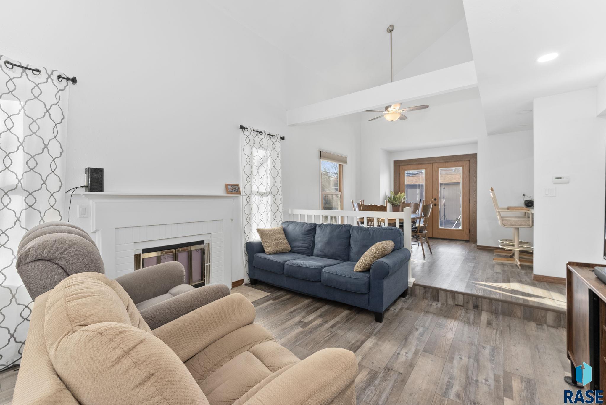 3325 E Manor Cir Circle, Sioux Falls, New Jersey image 27