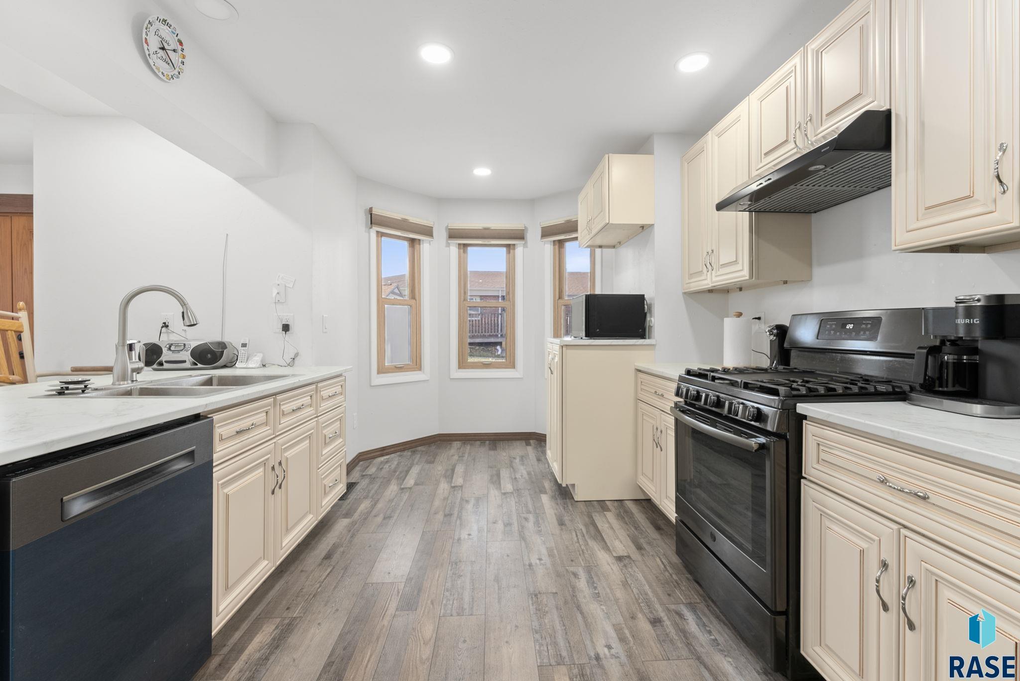 3325 E Manor Cir Circle, Sioux Falls, New Jersey image 18