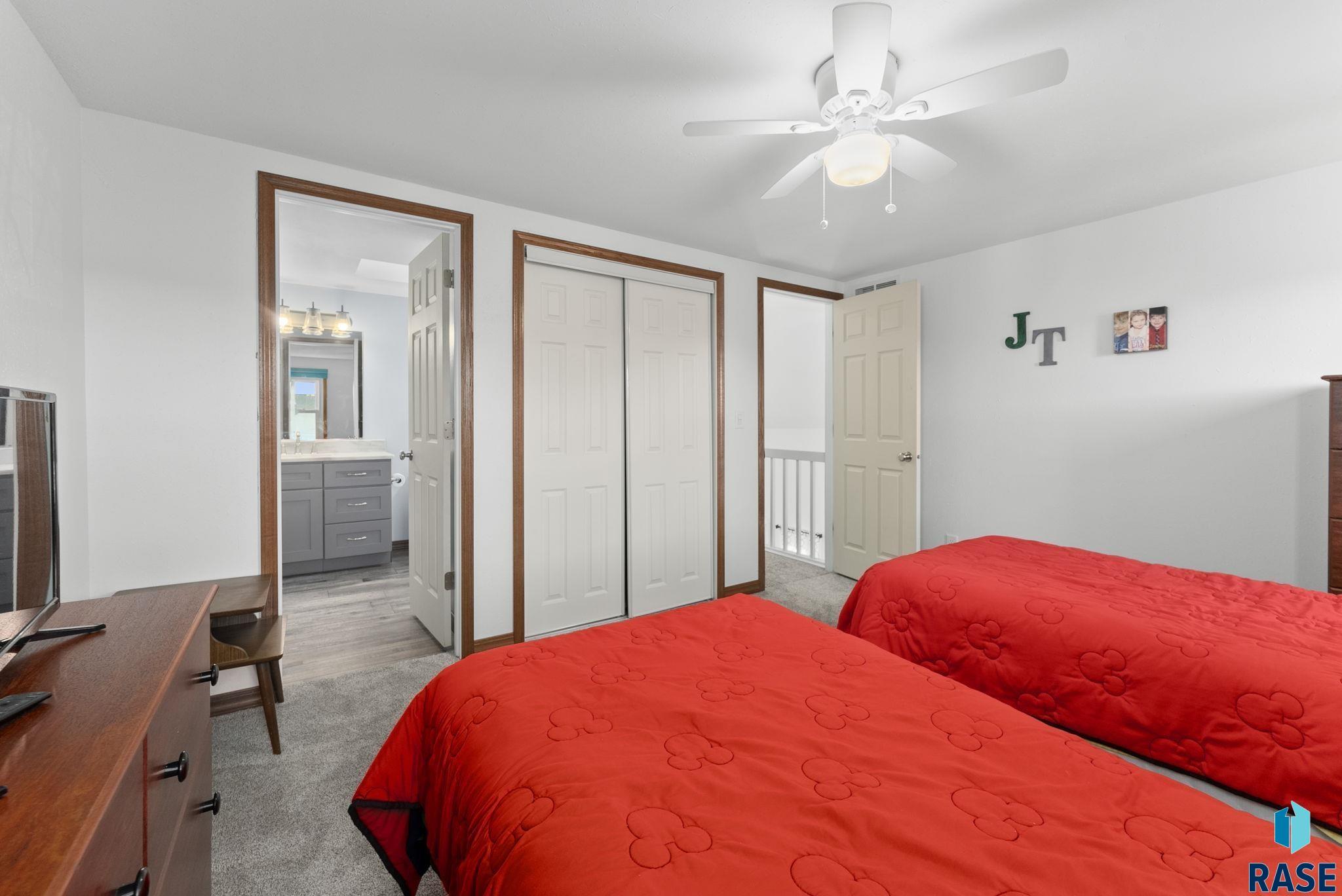3325 E Manor Cir Circle, Sioux Falls, New Jersey image 14