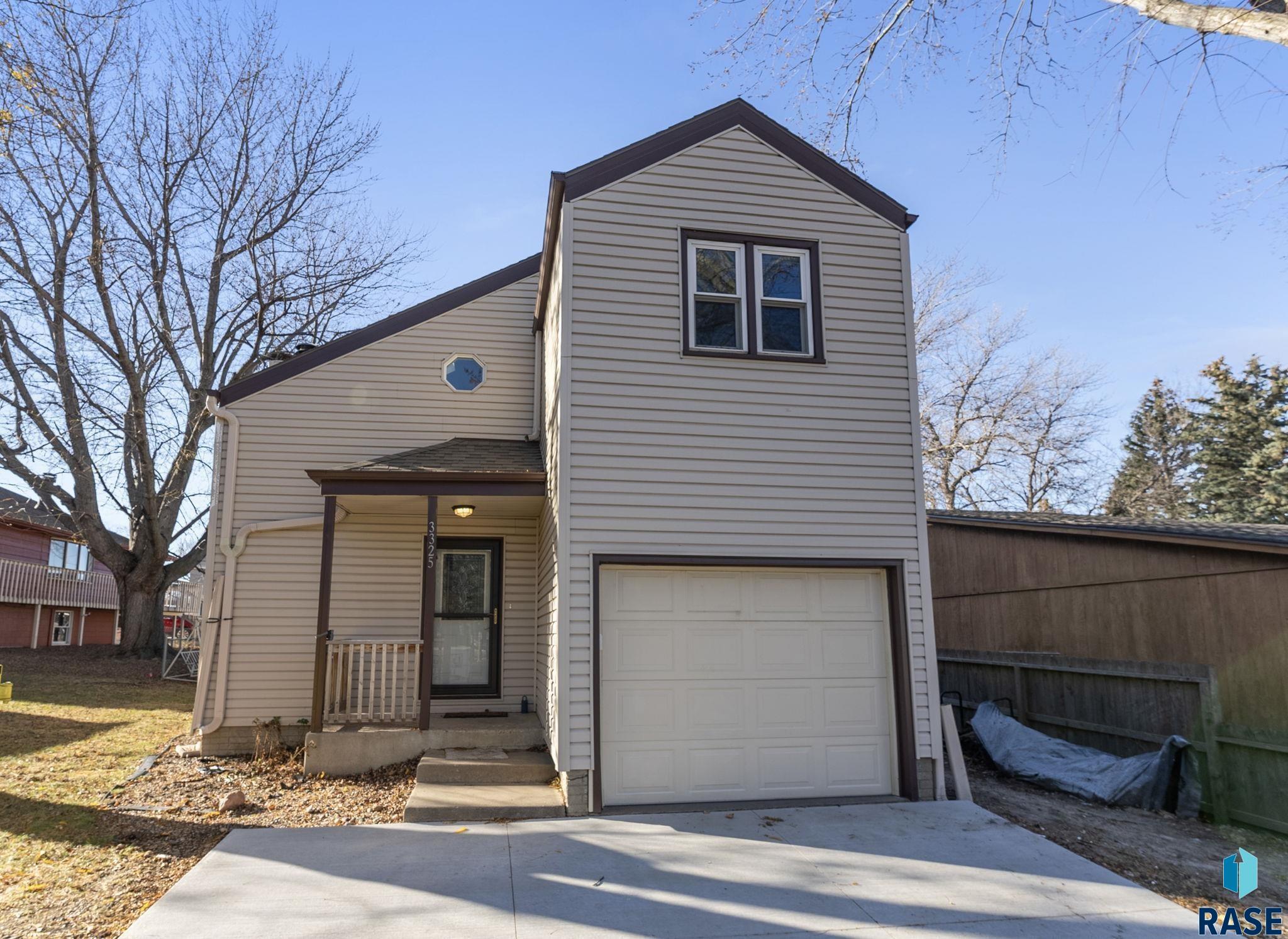 3325 E Manor Cir Circle, Sioux Falls, New Jersey image 2