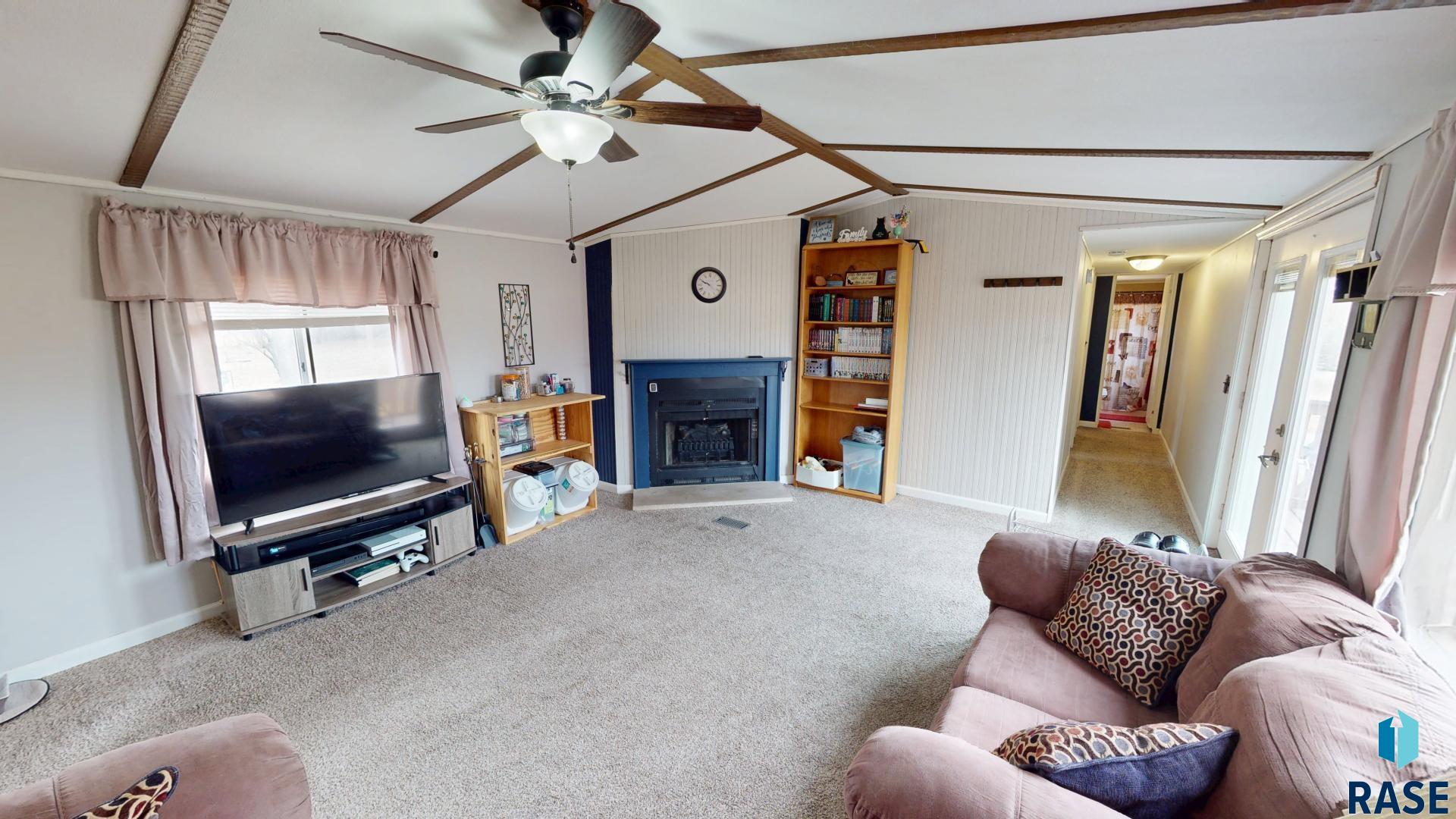 108 Wagon Wheel Cir Circle, Brookings, South Dakota image 4