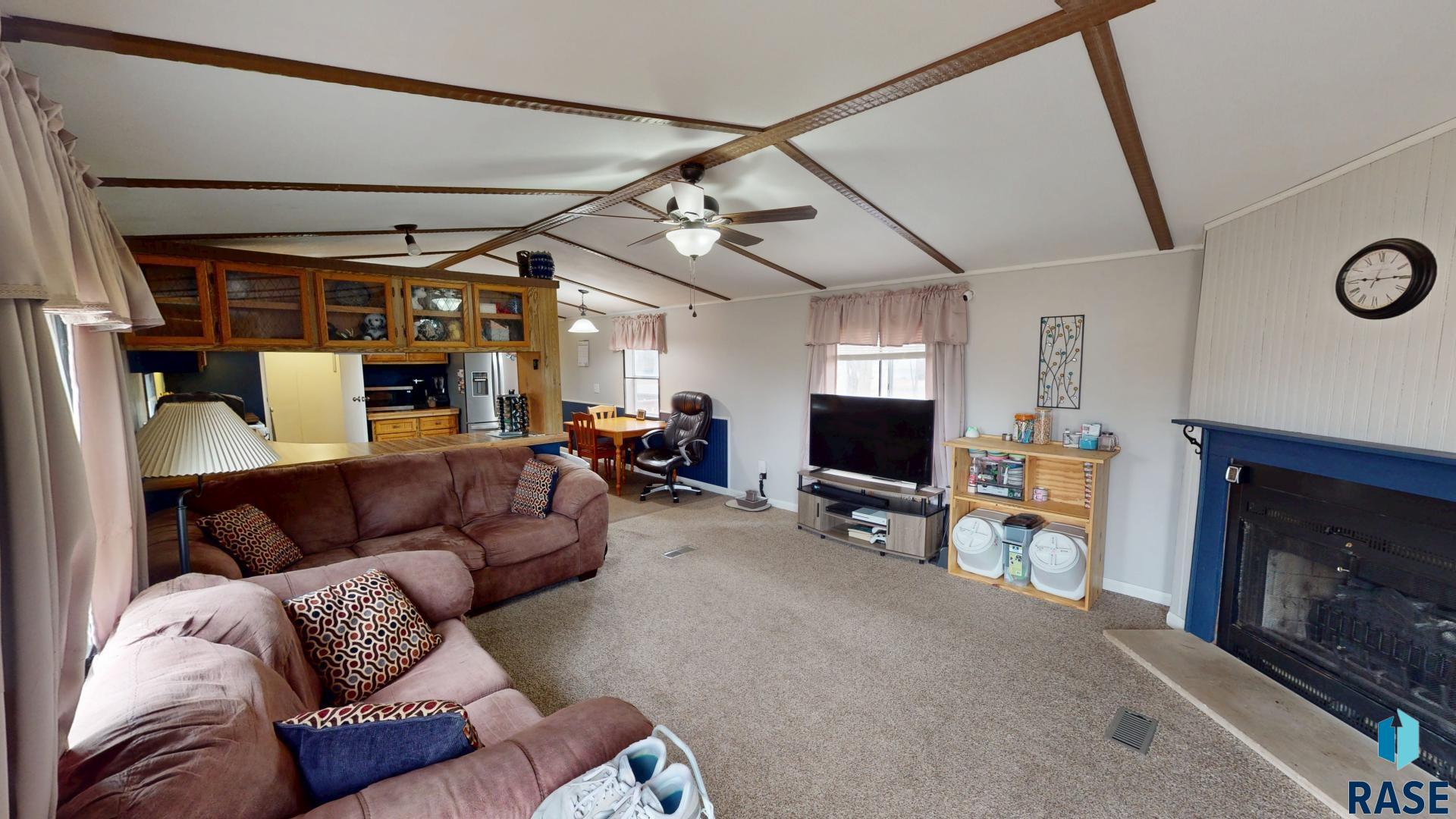 108 Wagon Wheel Cir Circle, Brookings, South Dakota image 3