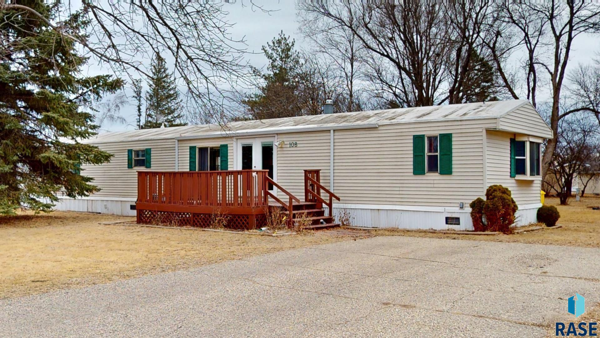 108 Wagon Wheel Cir Circle, Brookings, South Dakota image 1