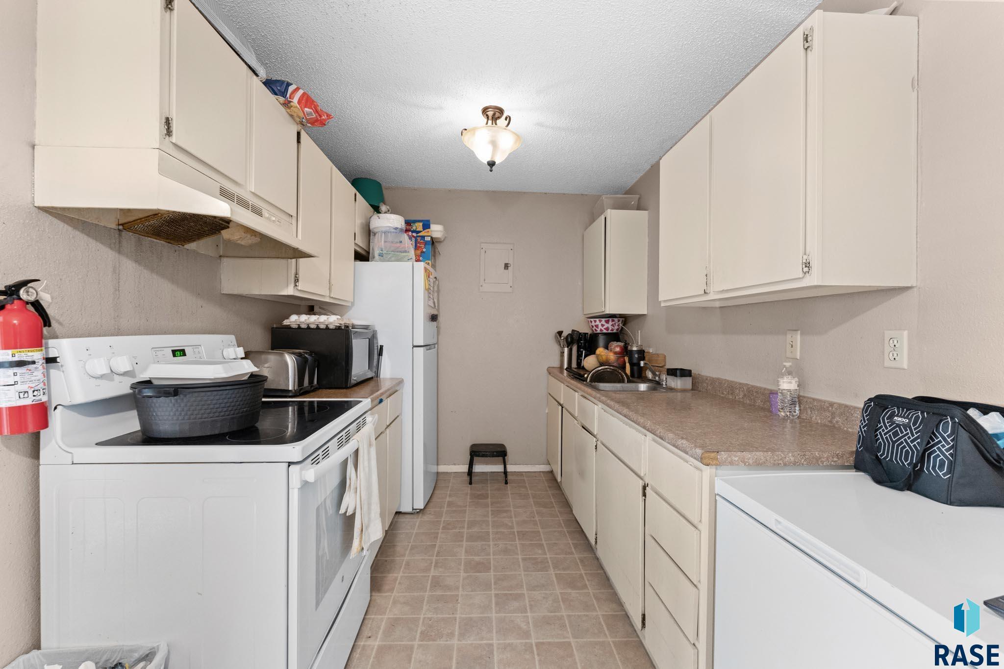 Flandreau, South Dakota 57028, United States, 16 Bedrooms Bedrooms, ,8 BathroomsBathrooms,Residential,Active,31023