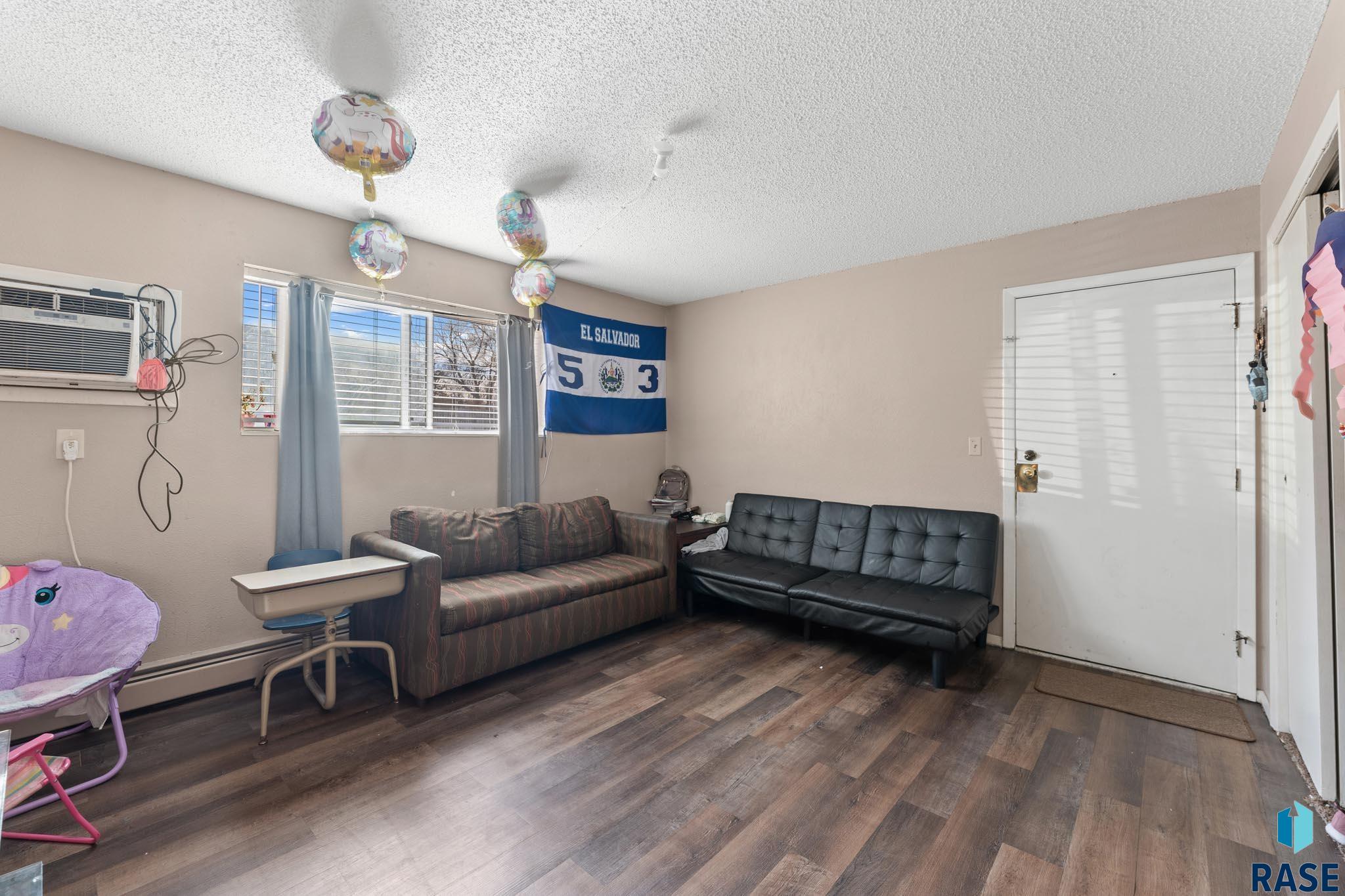 Flandreau, South Dakota 57028, United States, 16 Bedrooms Bedrooms, ,8 BathroomsBathrooms,Residential,Active,31023