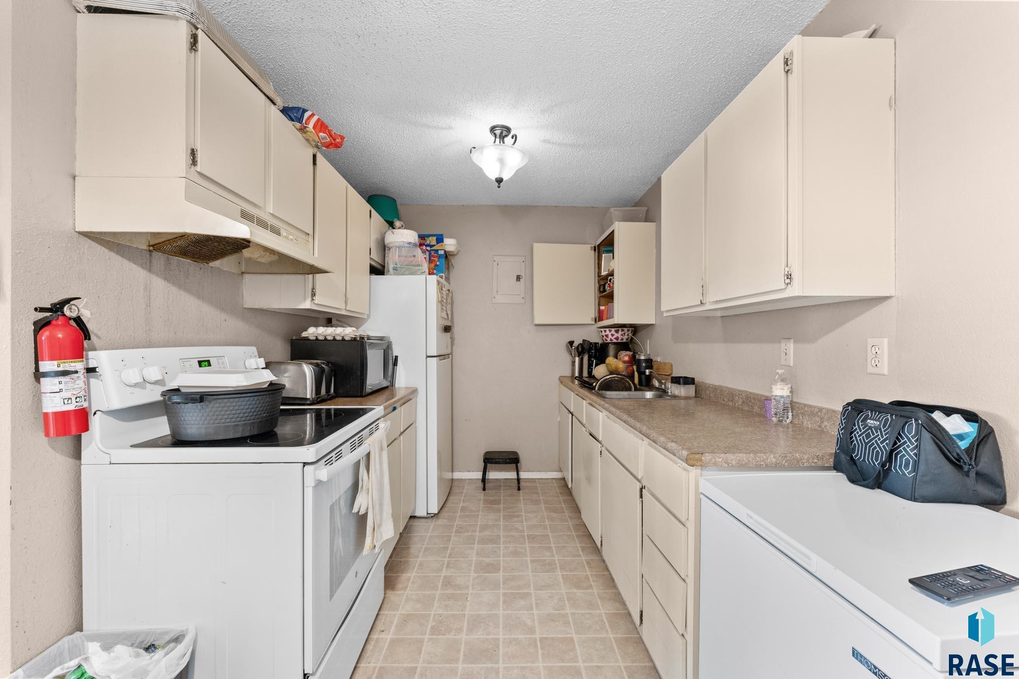 Flandreau, South Dakota 57028, United States, 16 Bedrooms Bedrooms, ,8 BathroomsBathrooms,Residential,Active,31023