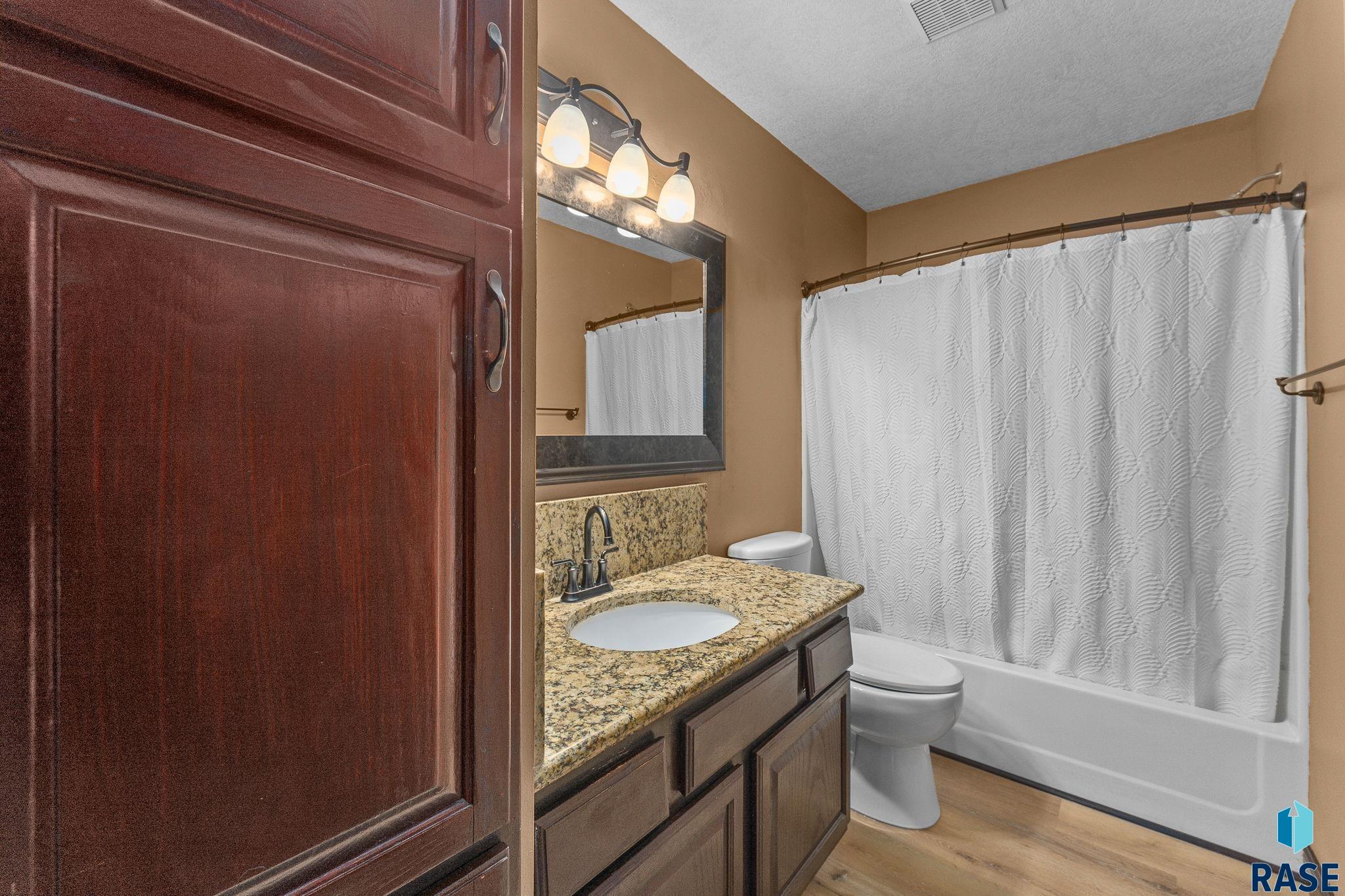 605 Quail Cir Circle, Harrisburg, South Dakota image 12