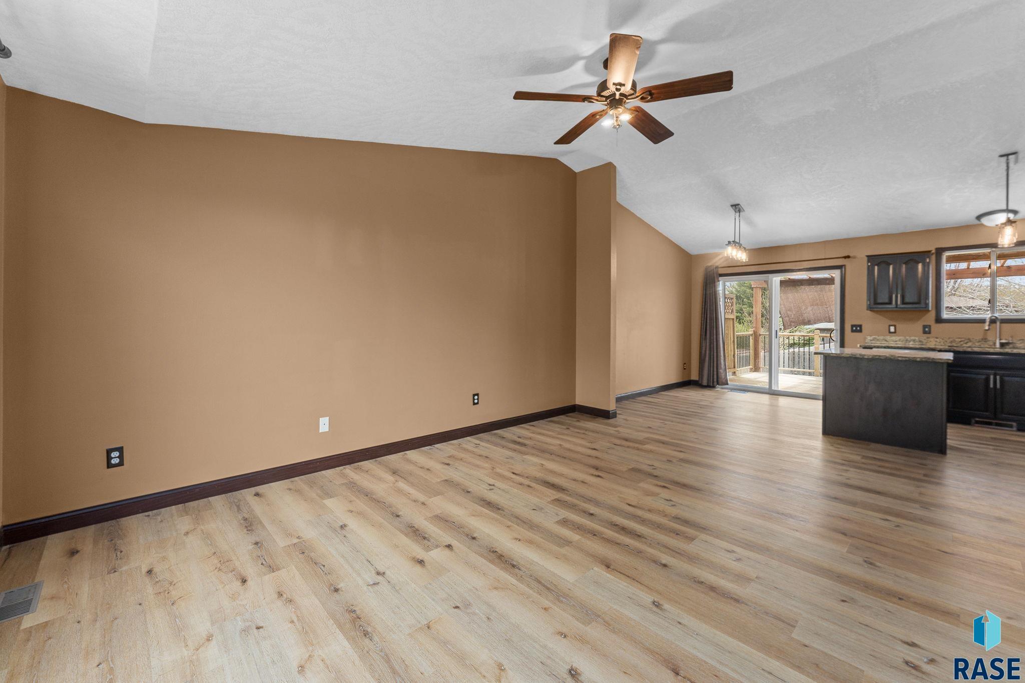 605 Quail Cir Circle, Harrisburg, South Dakota image 18
