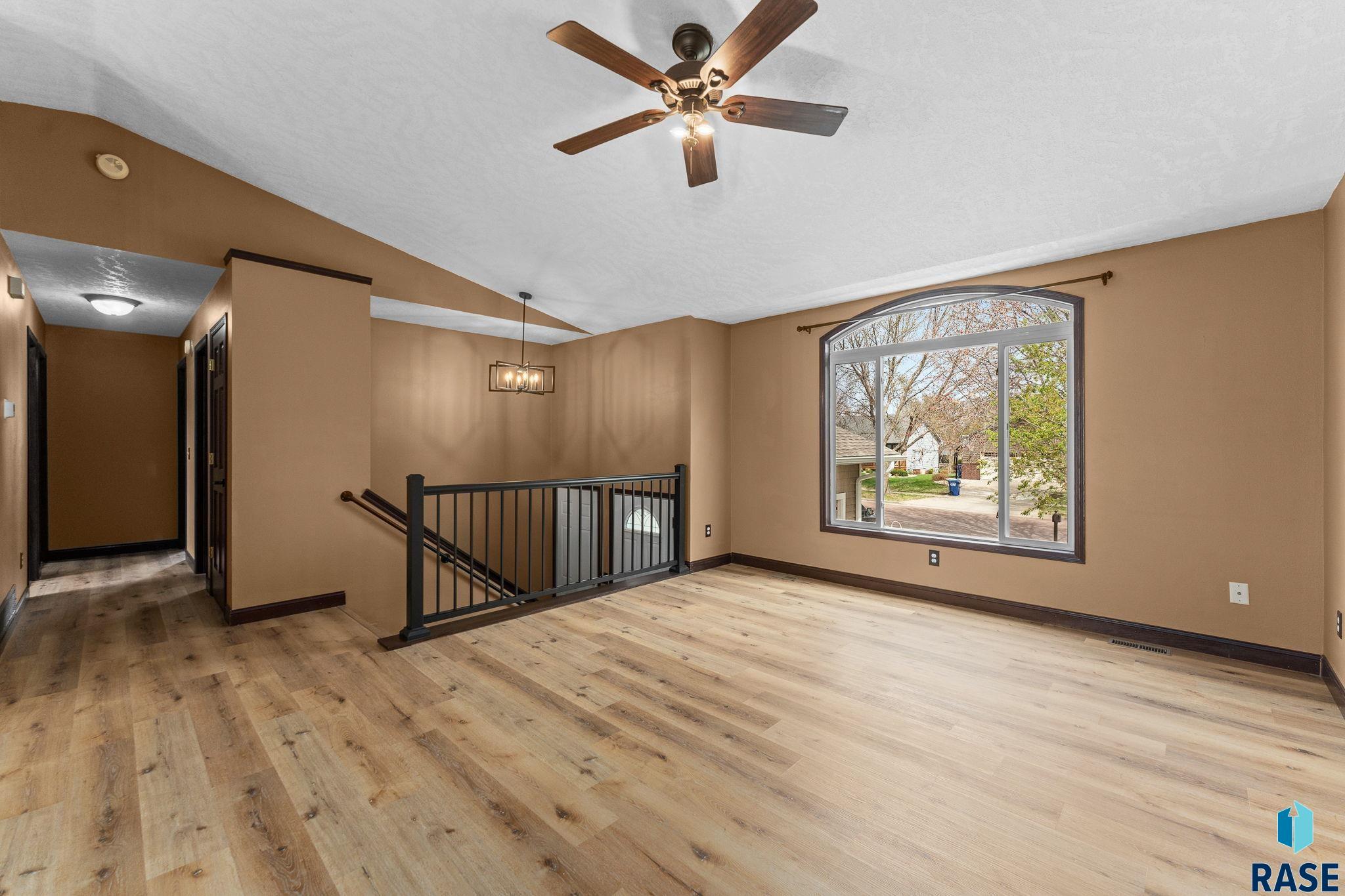 605 Quail Cir Circle, Harrisburg, South Dakota image 4