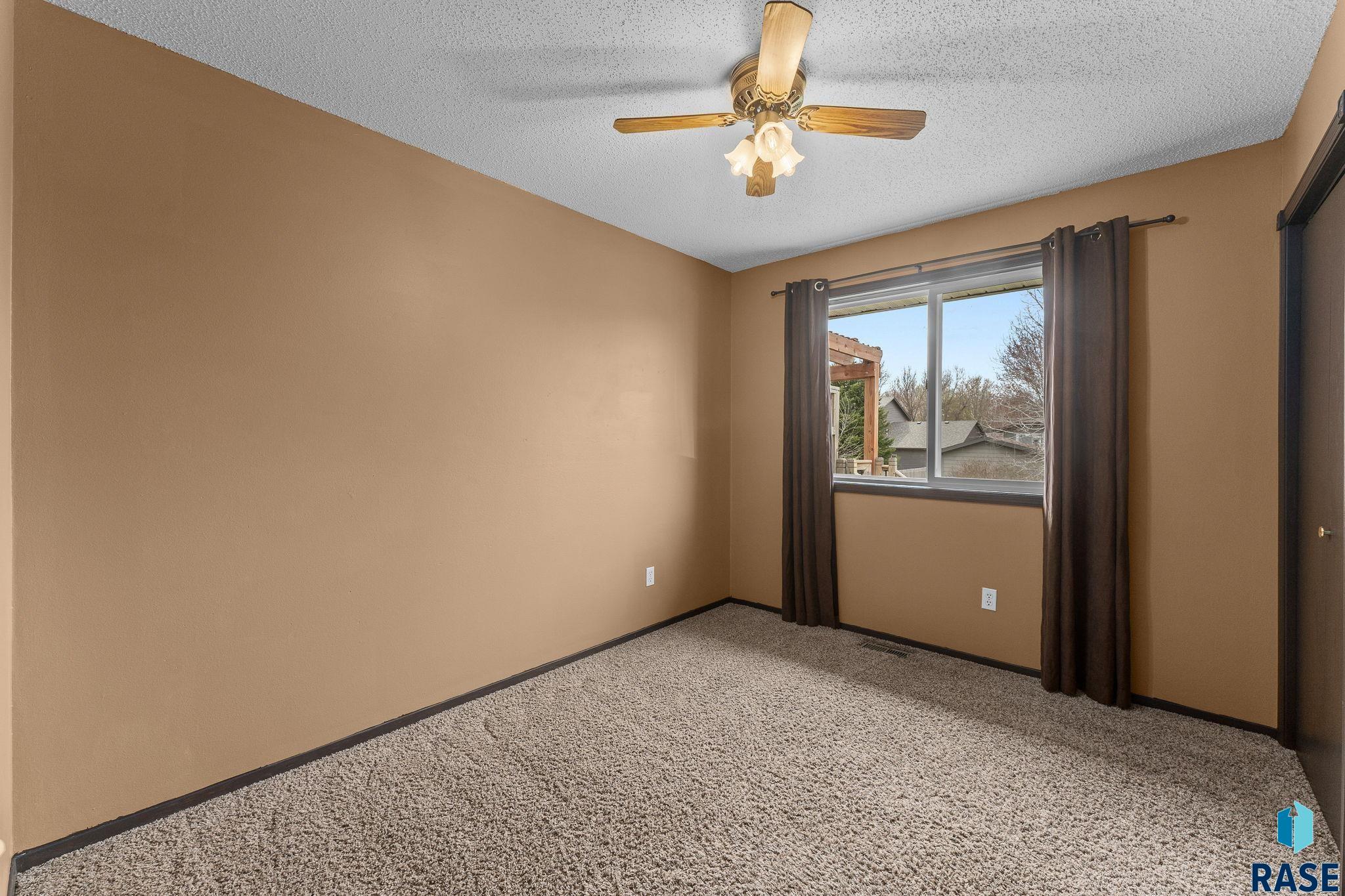 605 Quail Cir Circle, Harrisburg, South Dakota image 10
