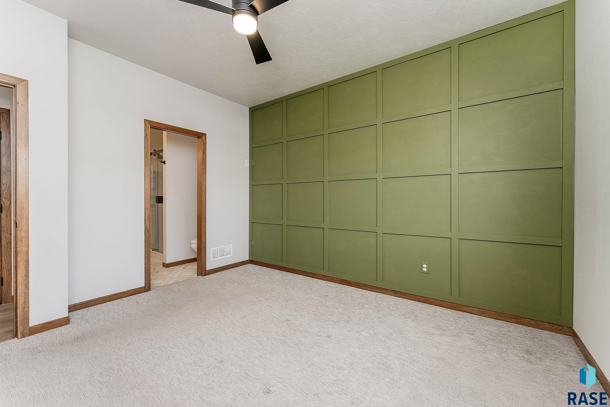 Sioux Falls, South Dakota 57108, United States, 3 Bedrooms Bedrooms, ,2 BathroomsBathrooms,Residential,Contingent,79678