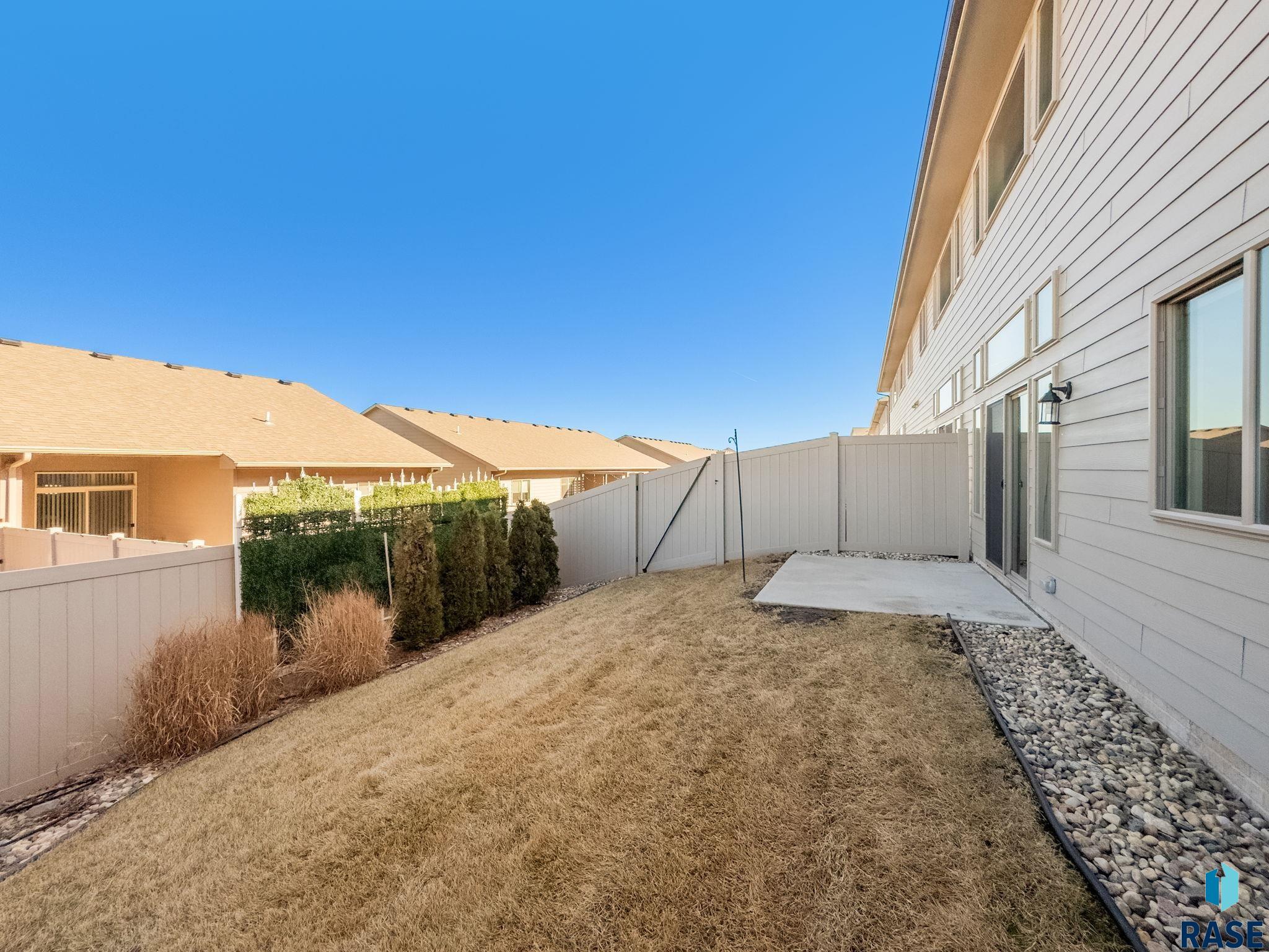 Sioux Falls, South Dakota 57108, United States, 3 Bedrooms Bedrooms, ,2 BathroomsBathrooms,Residential,Contingent,79678