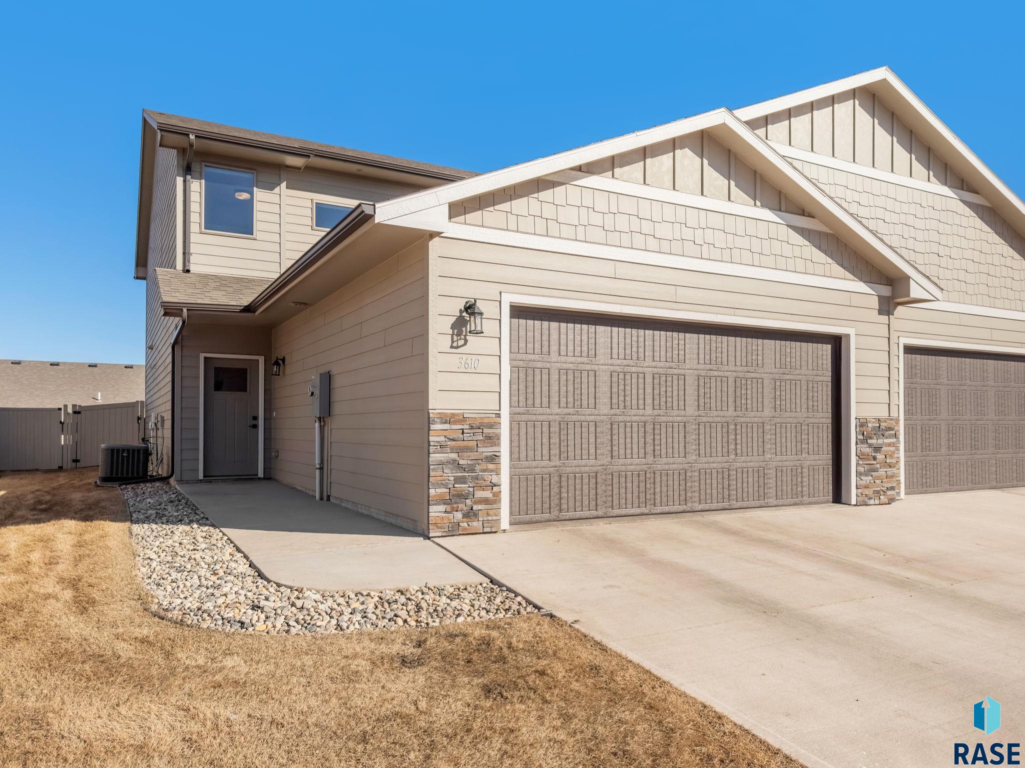 Sioux Falls, South Dakota 57108, United States, 3 Bedrooms Bedrooms, ,2 BathroomsBathrooms,Residential,Contingent,79678