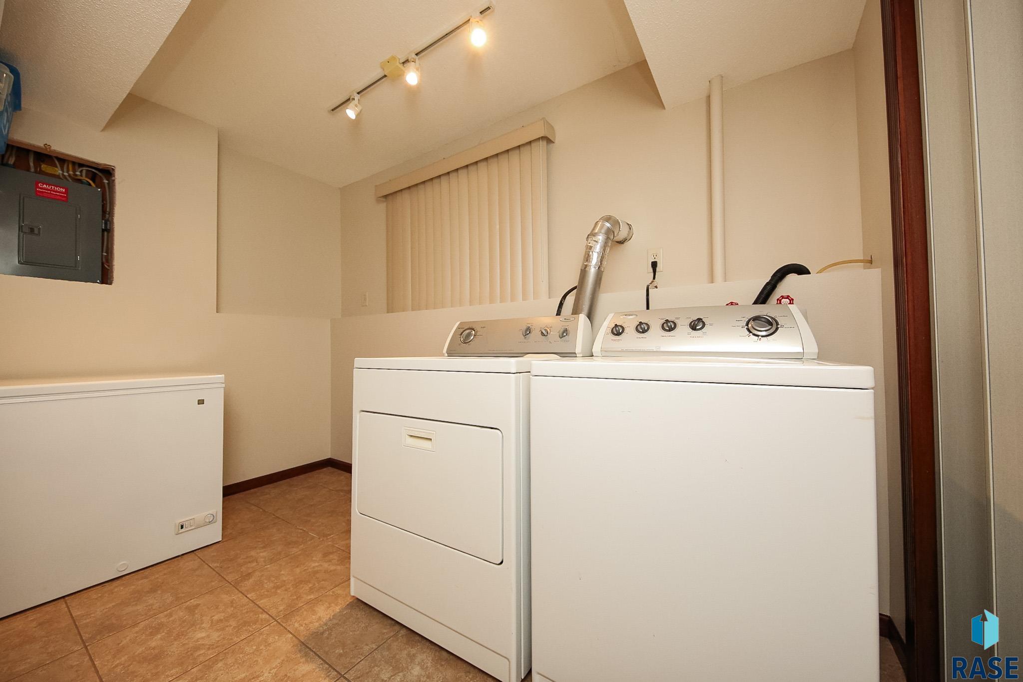 701 N Savannah Dr Drive, Sioux Falls, New Jersey image 33