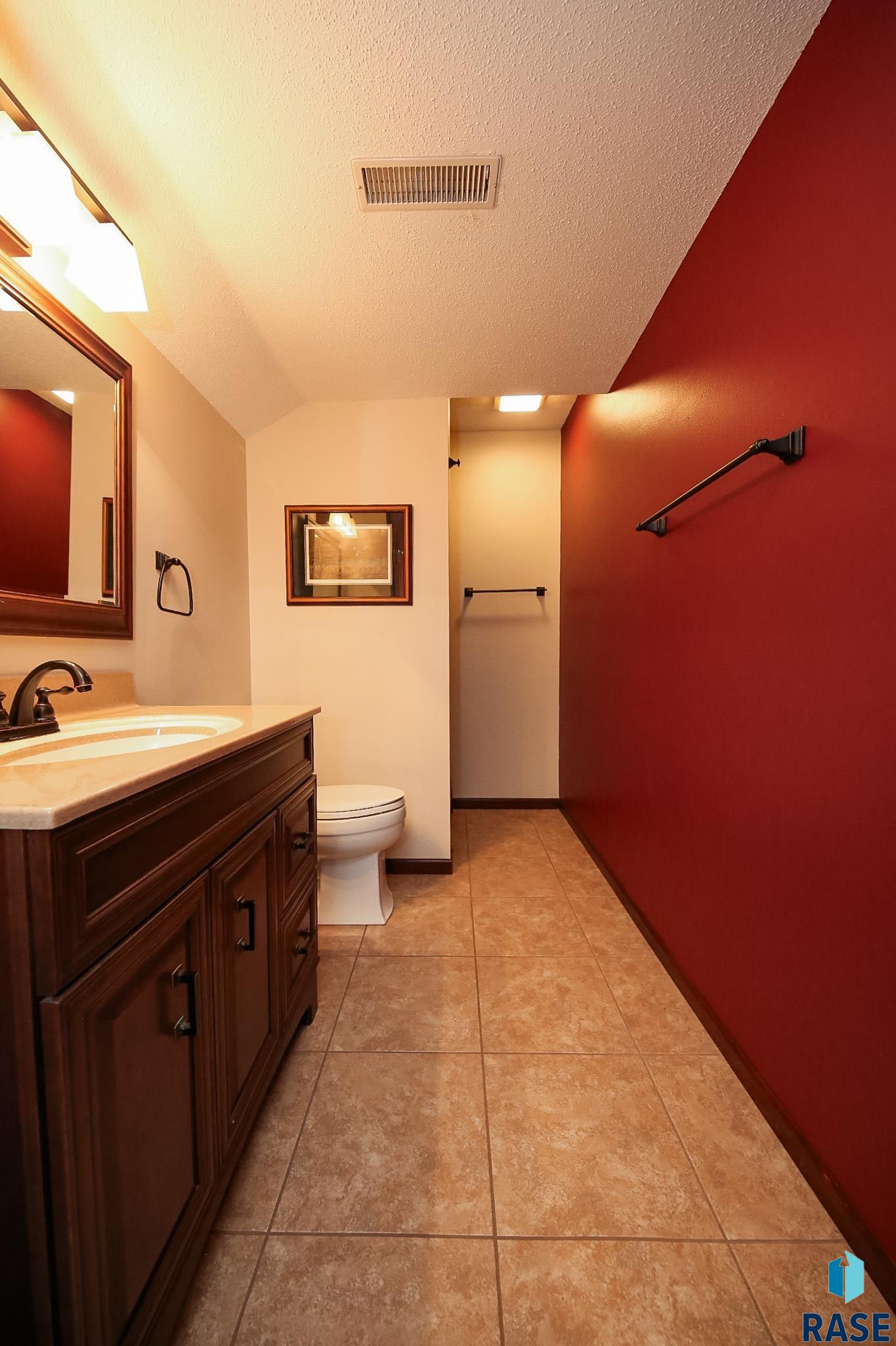 701 N Savannah Dr Drive, Sioux Falls, New Jersey image 31