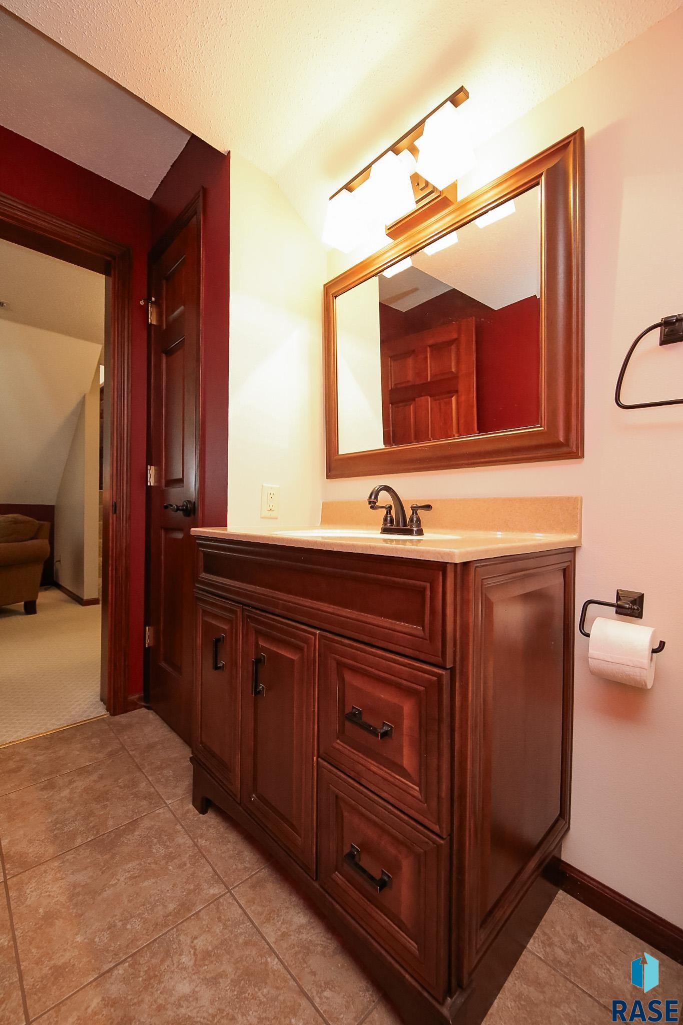 701 N Savannah Dr Drive, Sioux Falls, New Jersey image 32