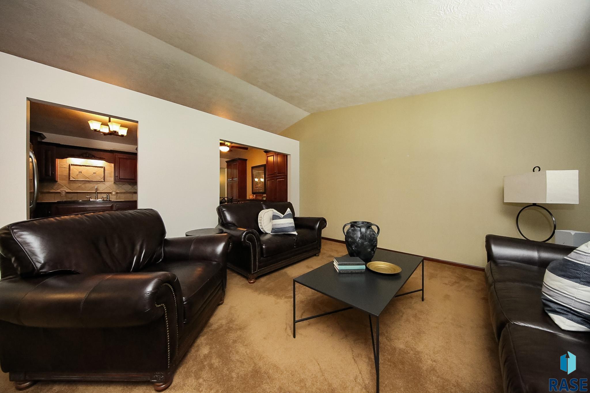 701 N Savannah Dr Drive, Sioux Falls, New Jersey image 5
