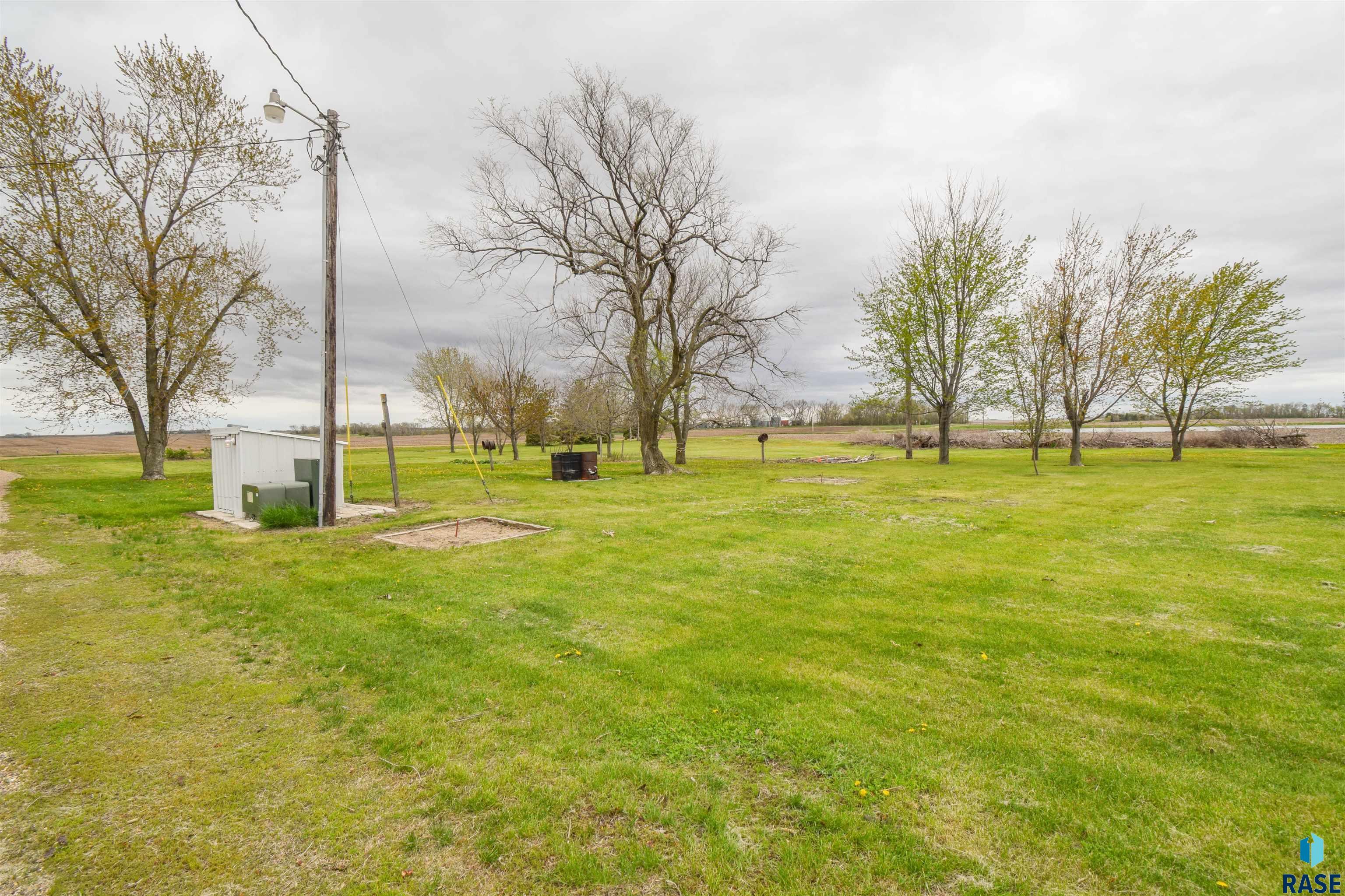 25887 443rd Ave Avenue, Canistota, South Dakota image 28