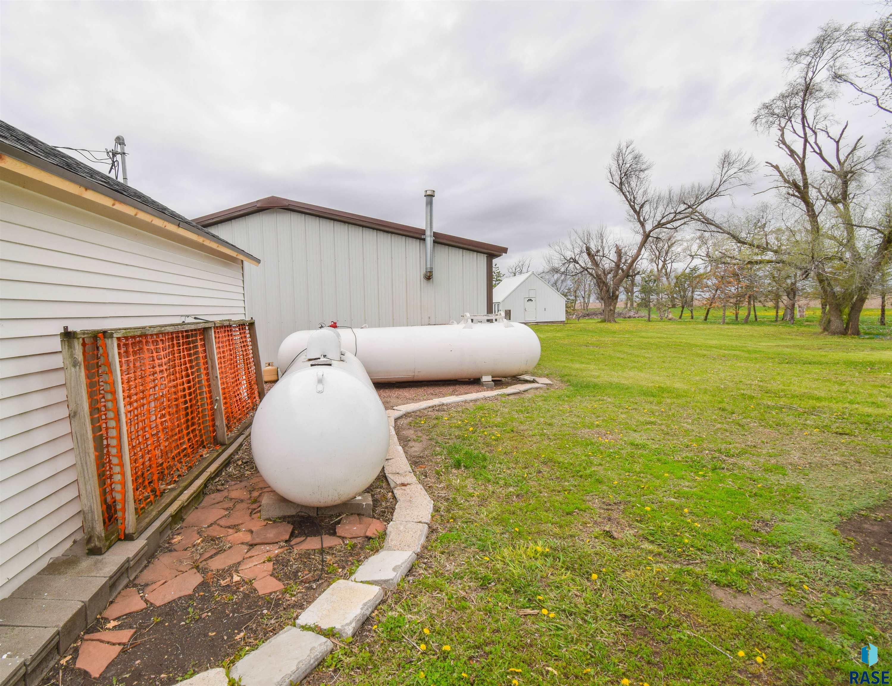 25887 443rd Ave Avenue, Canistota, South Dakota image 21