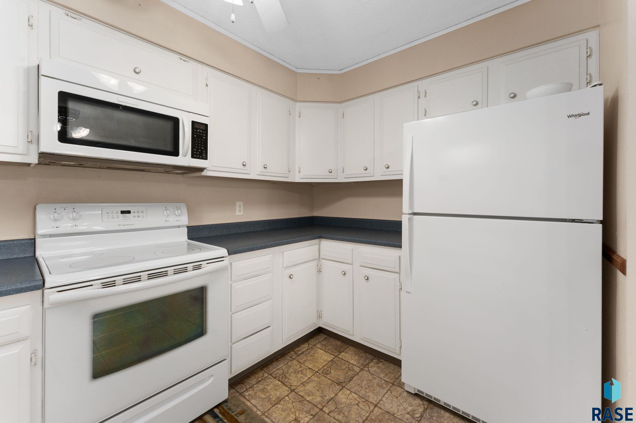 933 Bahnson Ave Avenue, Sioux Falls, New Jersey image 9