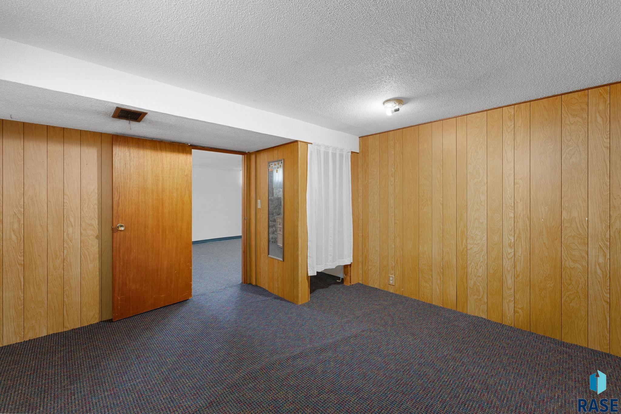 933 Bahnson Ave Avenue, Sioux Falls, New Jersey image 31