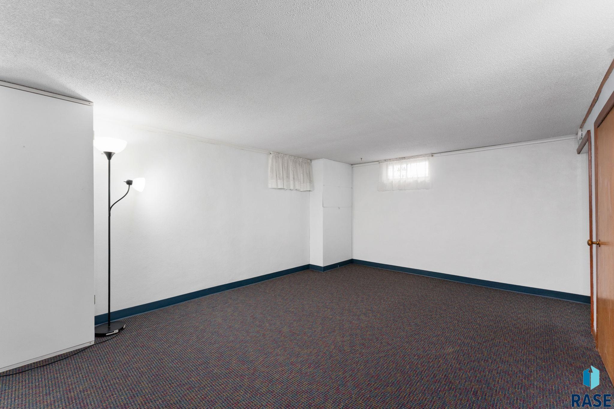 933 Bahnson Ave Avenue, Sioux Falls, New Jersey image 29