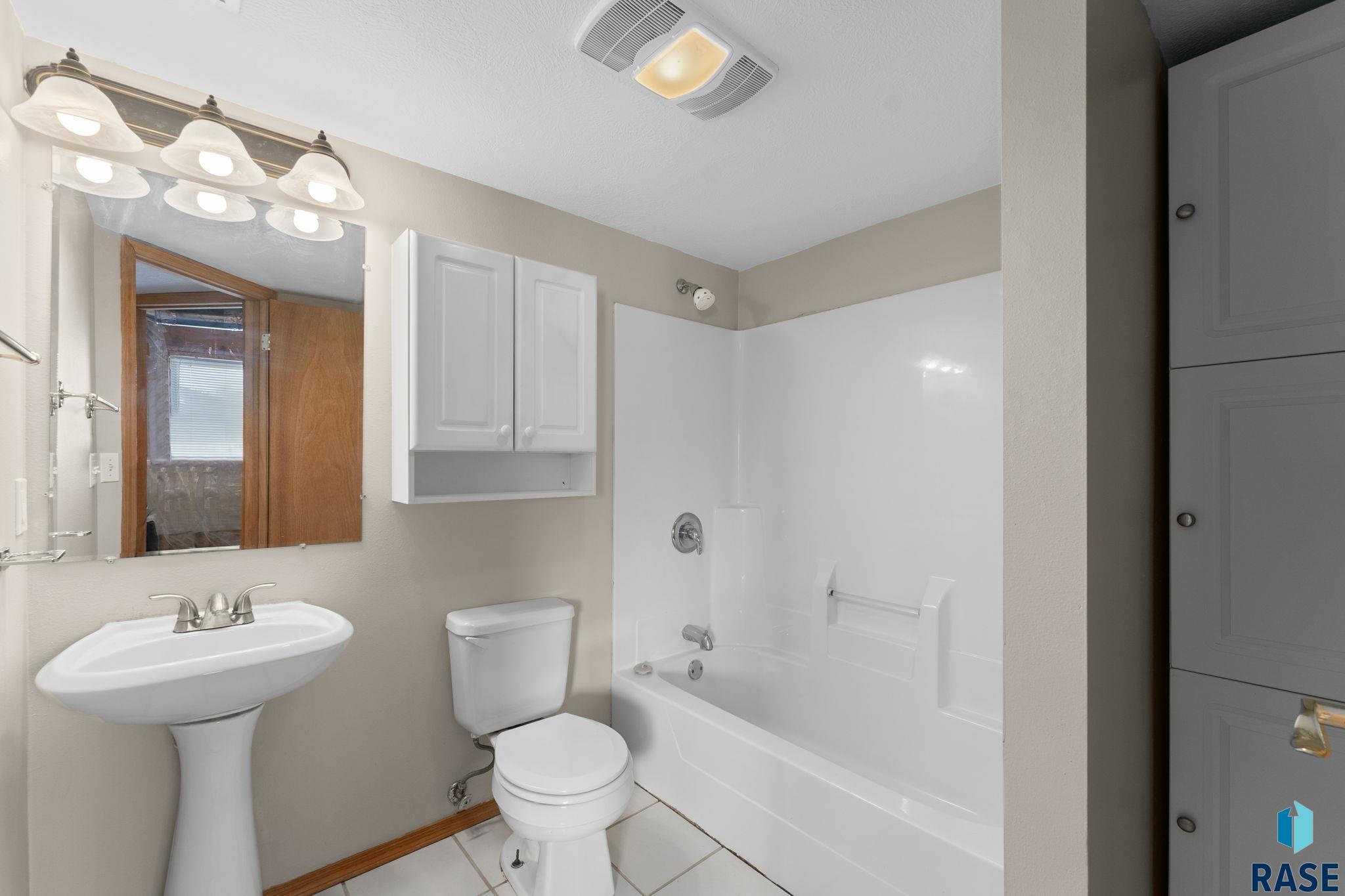 6320 W 66th St Street, Sioux Falls, New Jersey image 19