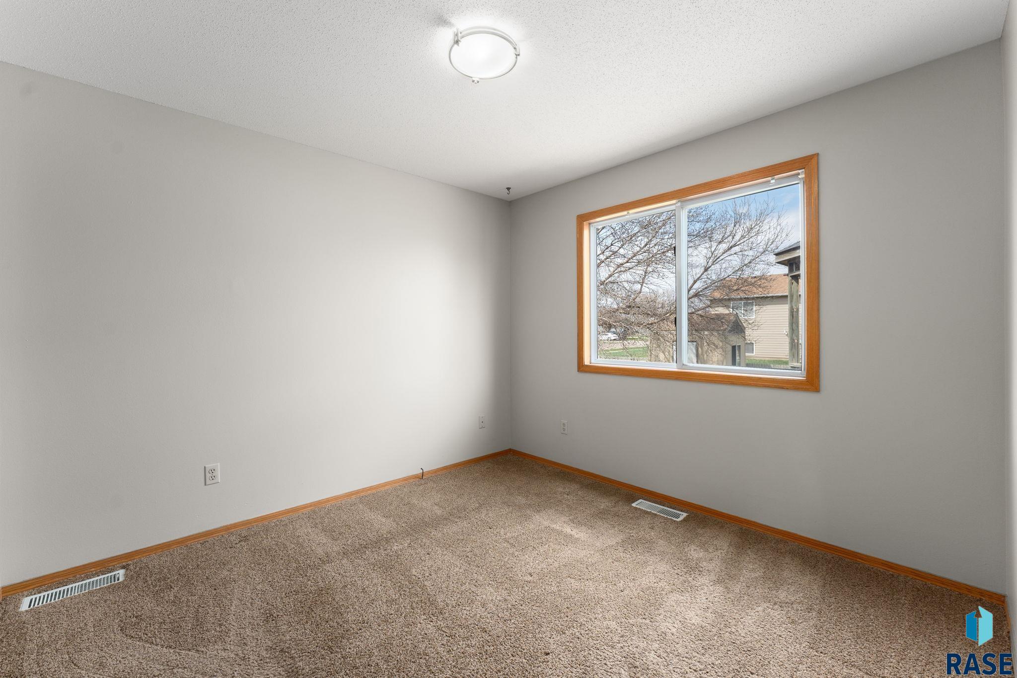 6320 W 66th St Street, Sioux Falls, New Jersey image 12