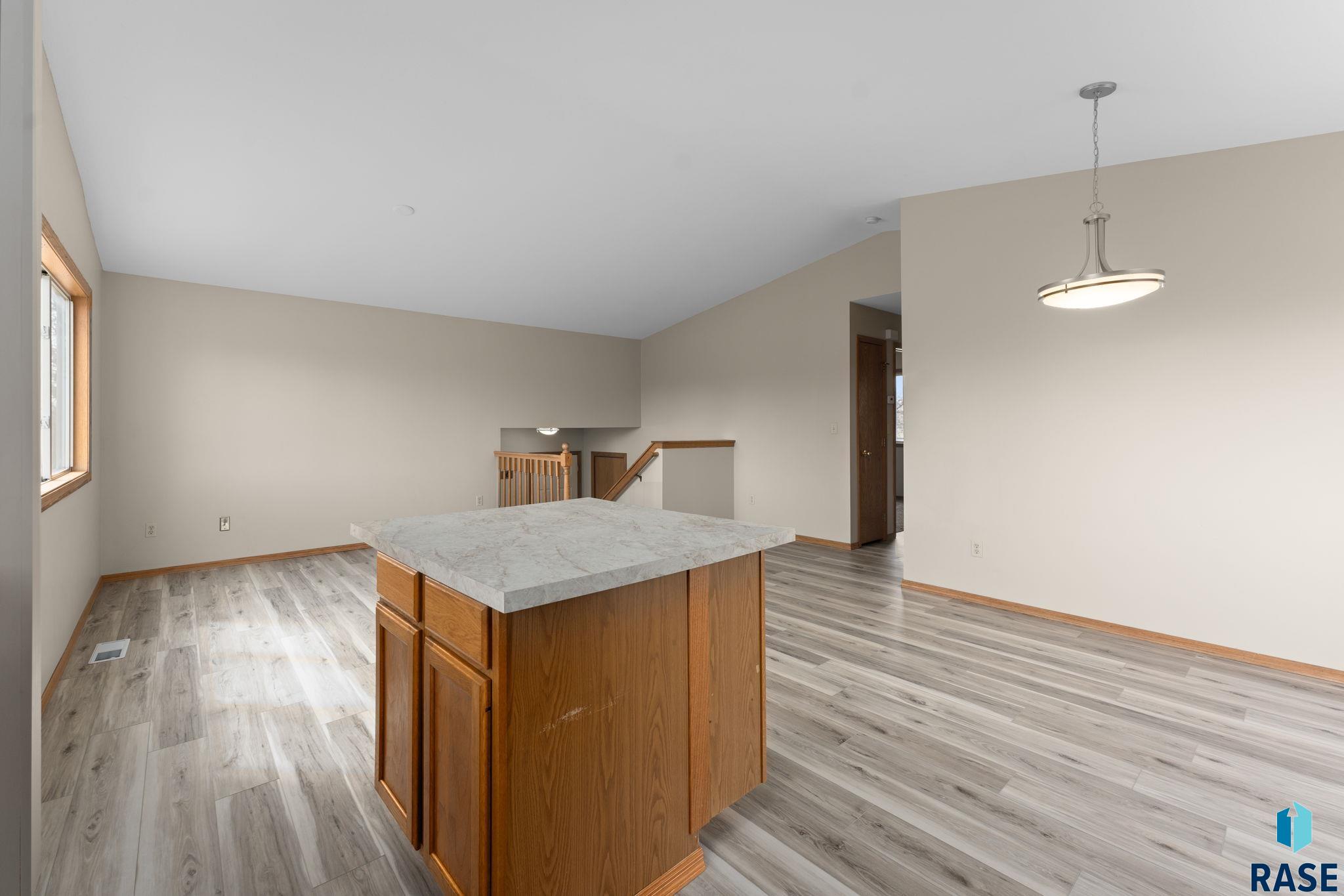 6320 W 66th St Street, Sioux Falls, New Jersey image 6
