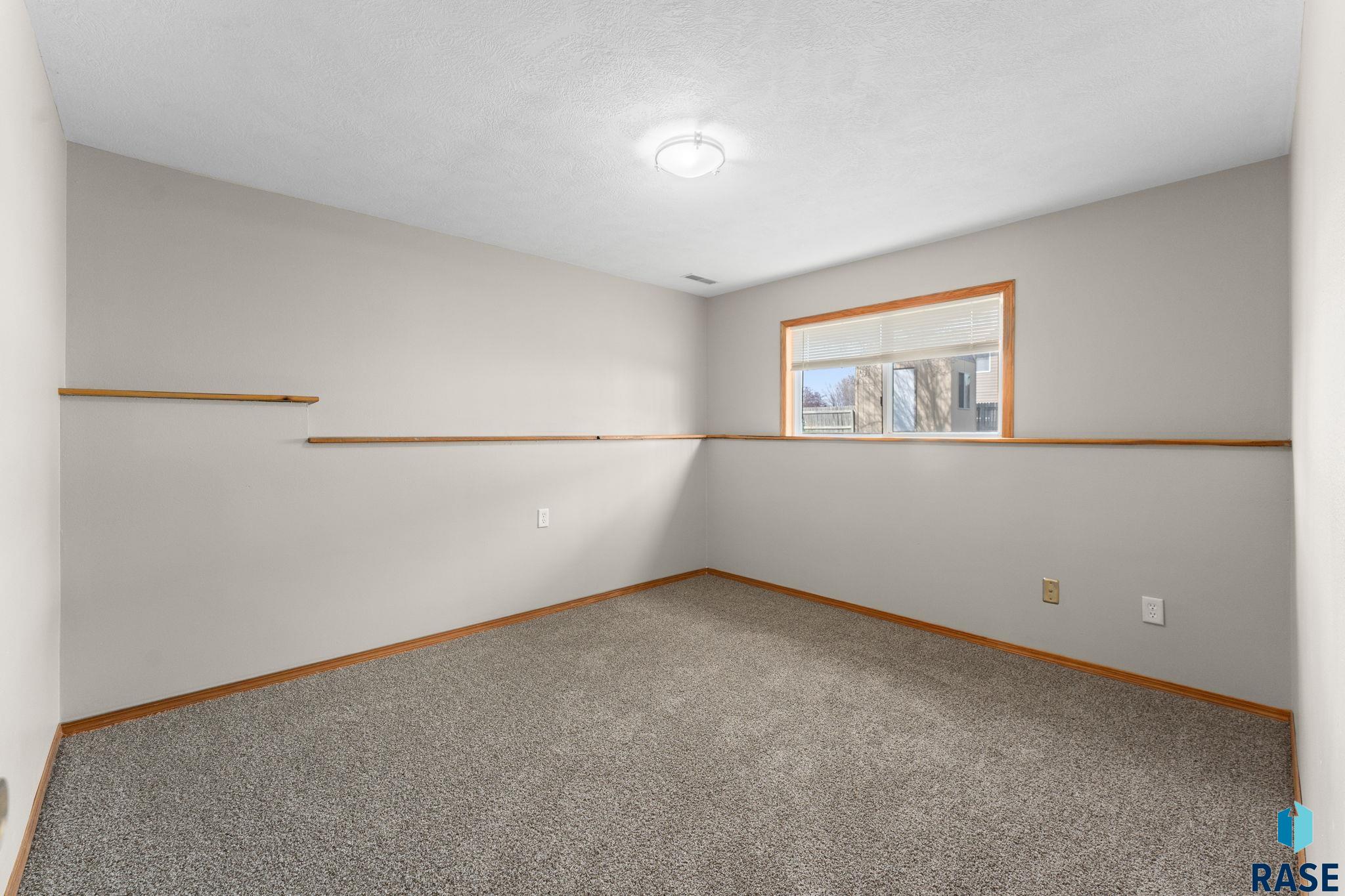 6320 W 66th St Street, Sioux Falls, New Jersey image 14