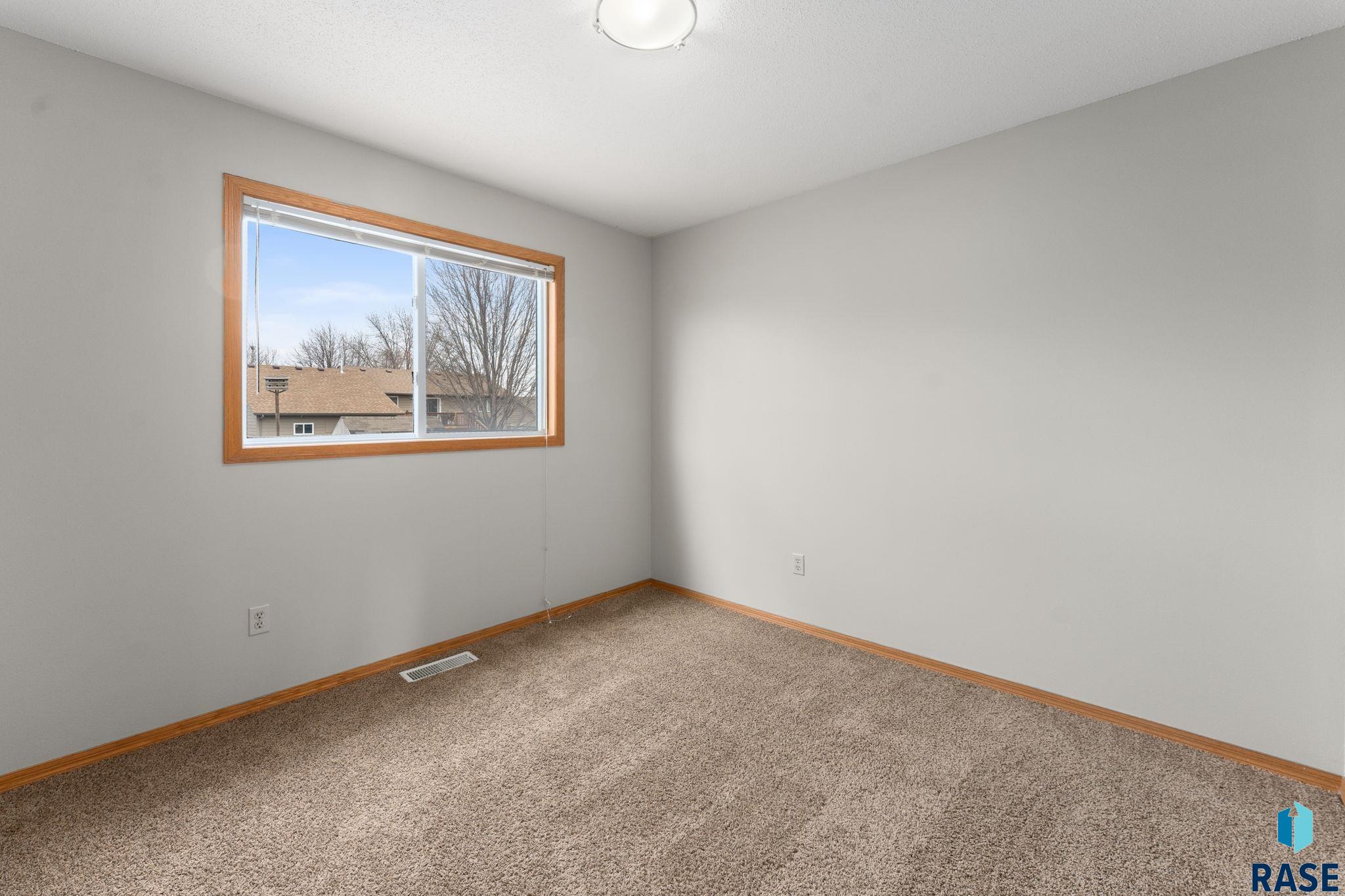 6320 W 66th St Street, Sioux Falls, New Jersey image 13