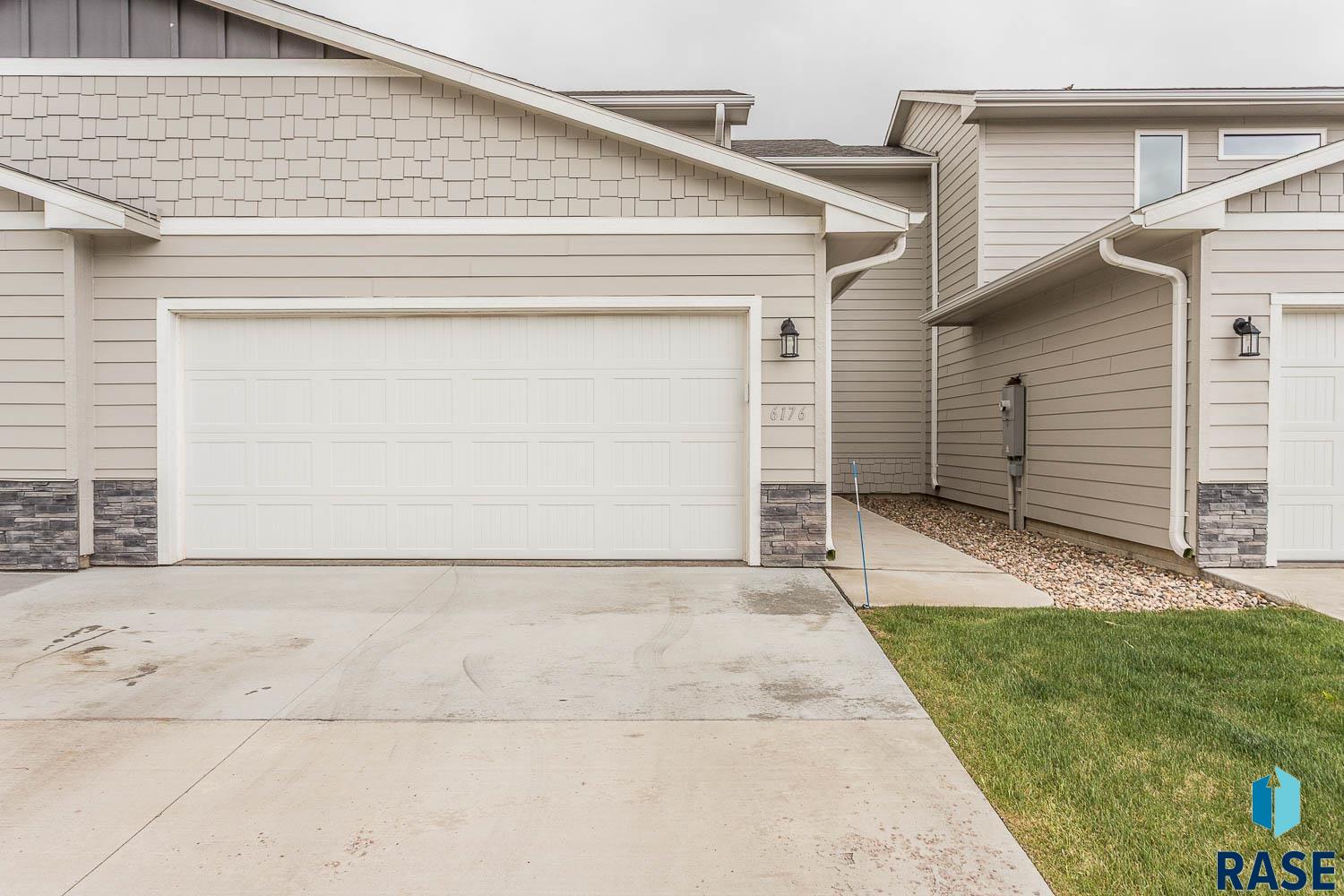6176 S Alki Pl Place, Sioux Falls, New Jersey image 1