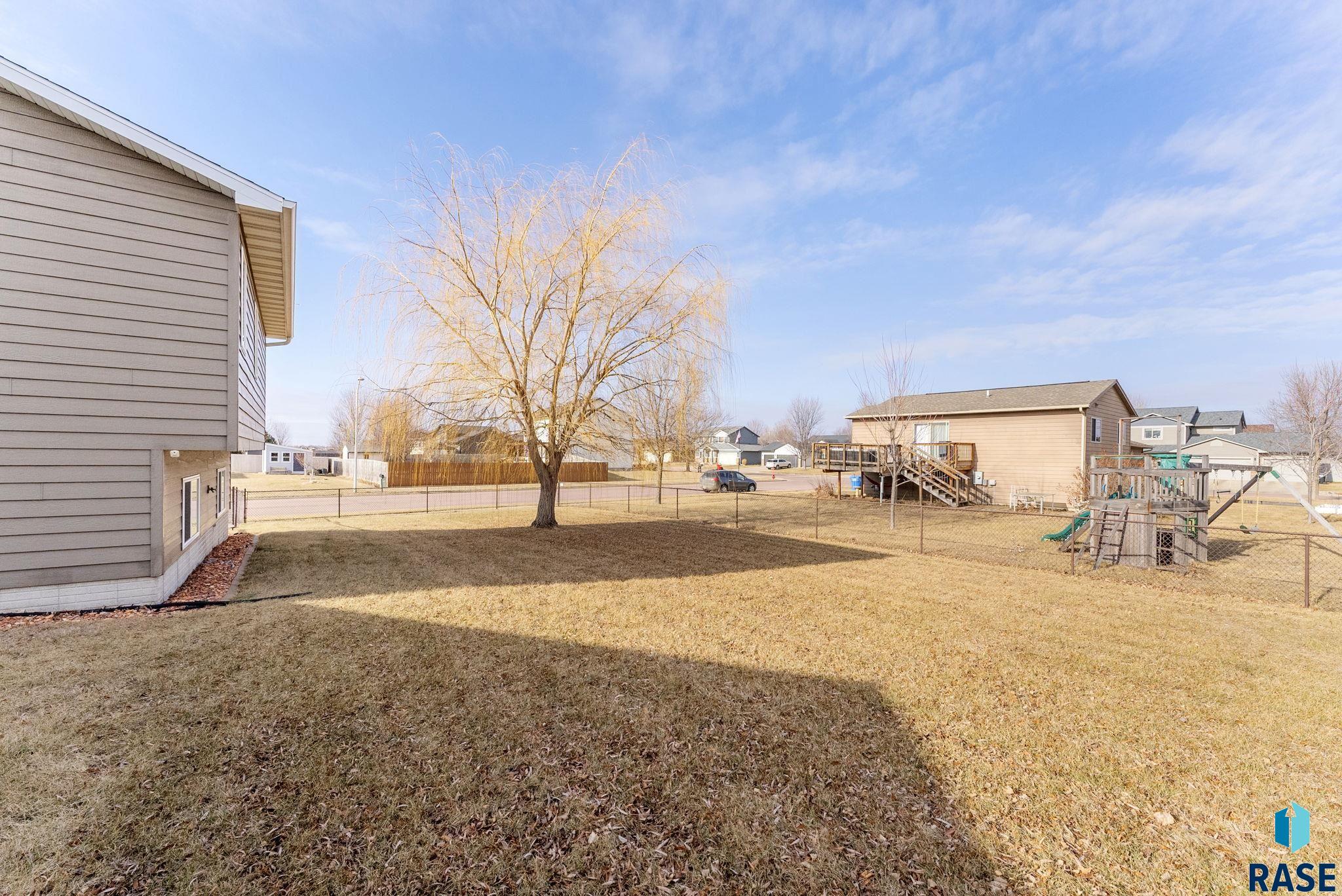 1000 Greyhawk Cir Circle, Harrisburg, South Dakota image 5