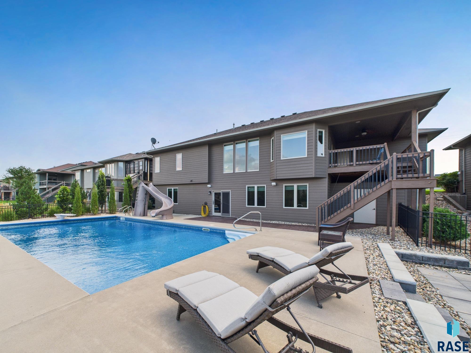 1816 W Grand Arbor Cir