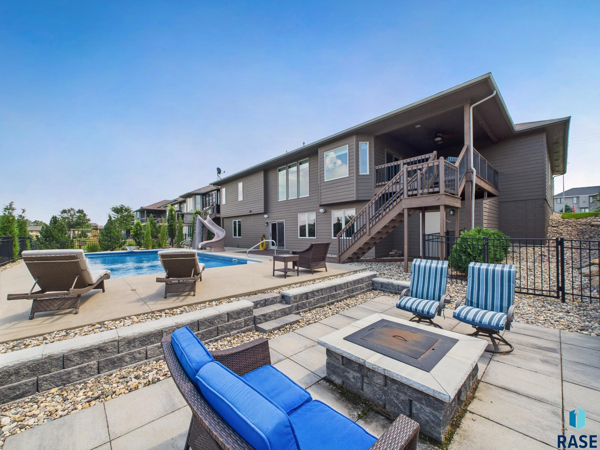 1816 W Grand Arbor Cir