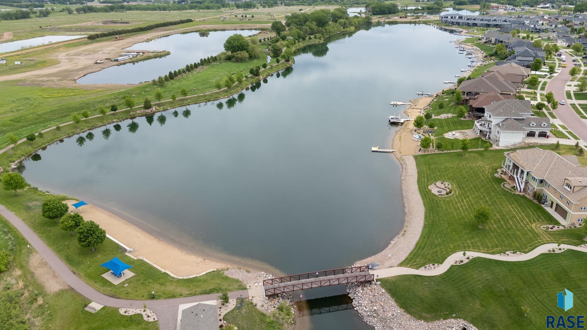 Sioux Falls, South Dakota 57107, United States, 4 Bedrooms Bedrooms, ,3 BathroomsBathrooms,Residential,Active,140391