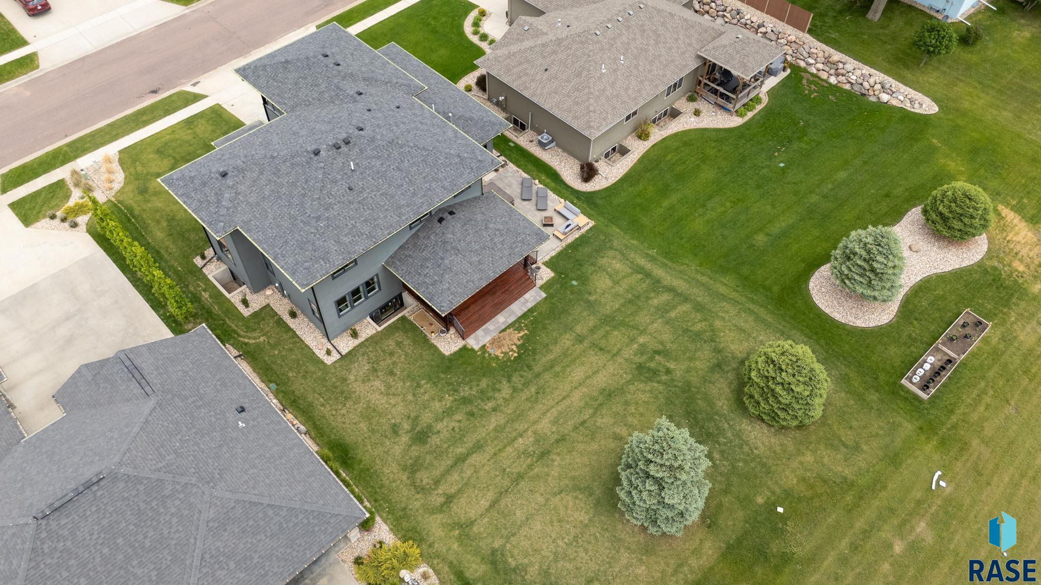 Sioux Falls, South Dakota 57107, United States, 4 Bedrooms Bedrooms, ,3 BathroomsBathrooms,Residential,Active,140391