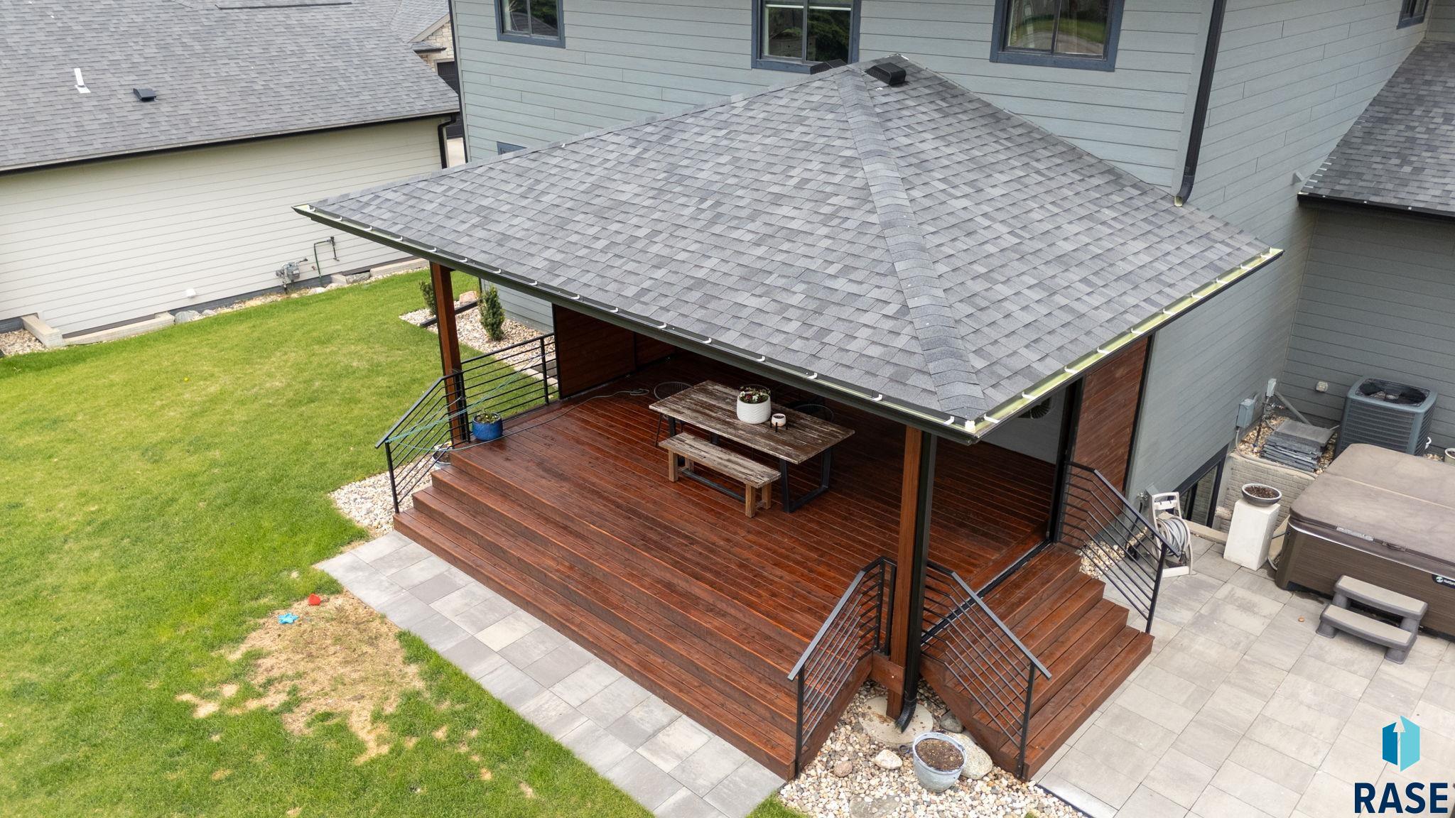 Sioux Falls, South Dakota 57107, United States, 4 Bedrooms Bedrooms, ,3 BathroomsBathrooms,Residential,Active,140391