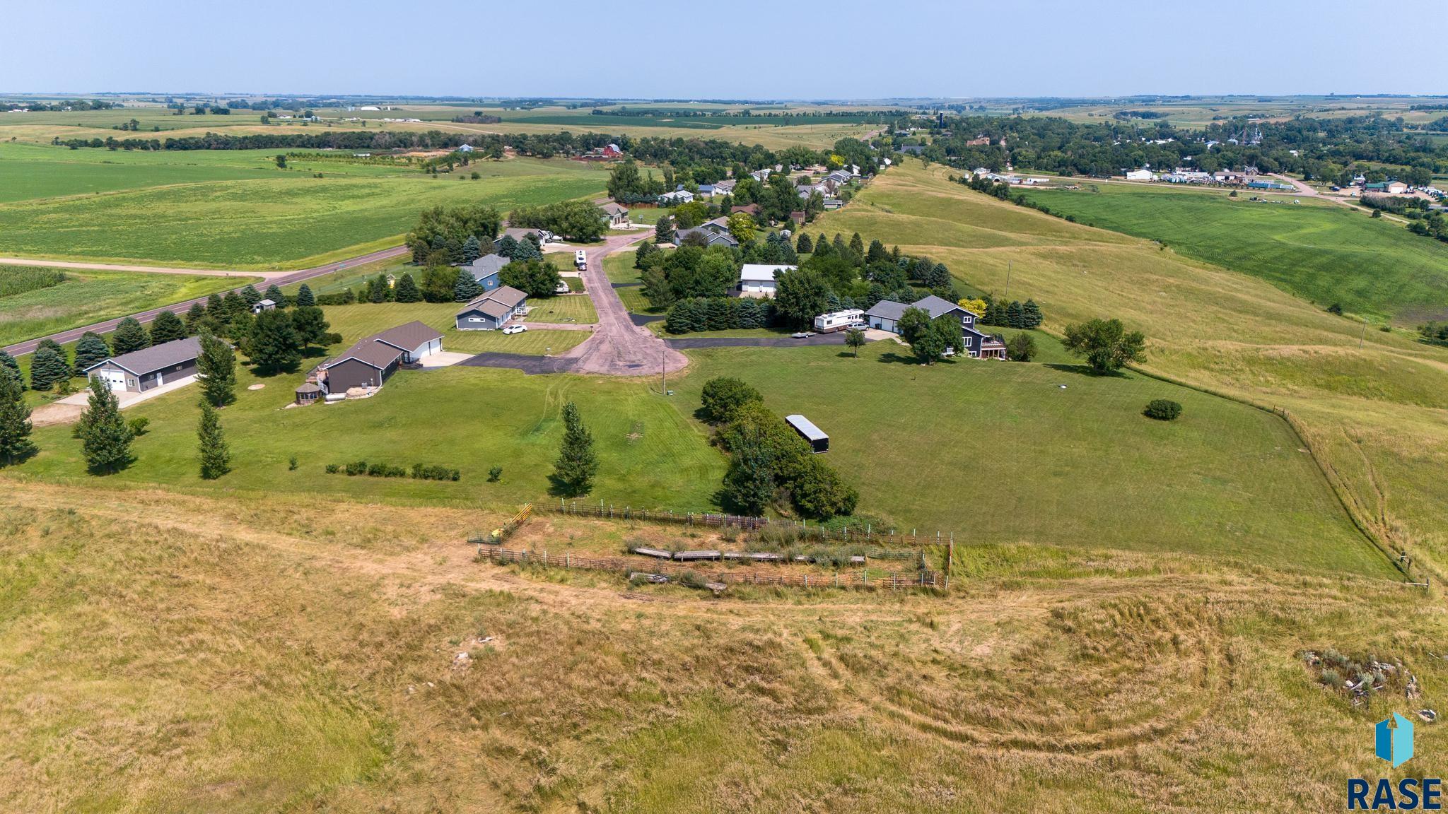 1413 Michael Cir Circle, Montrose, South Dakota image 9