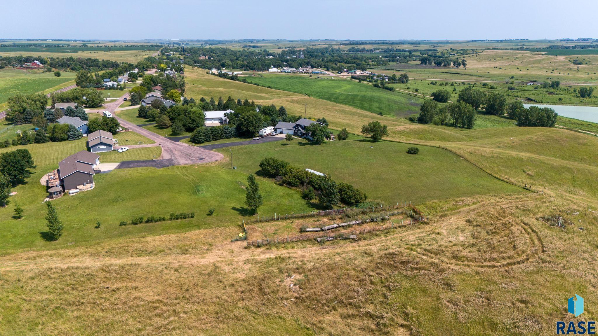 1413 Michael Cir Circle, Montrose, South Dakota image 8