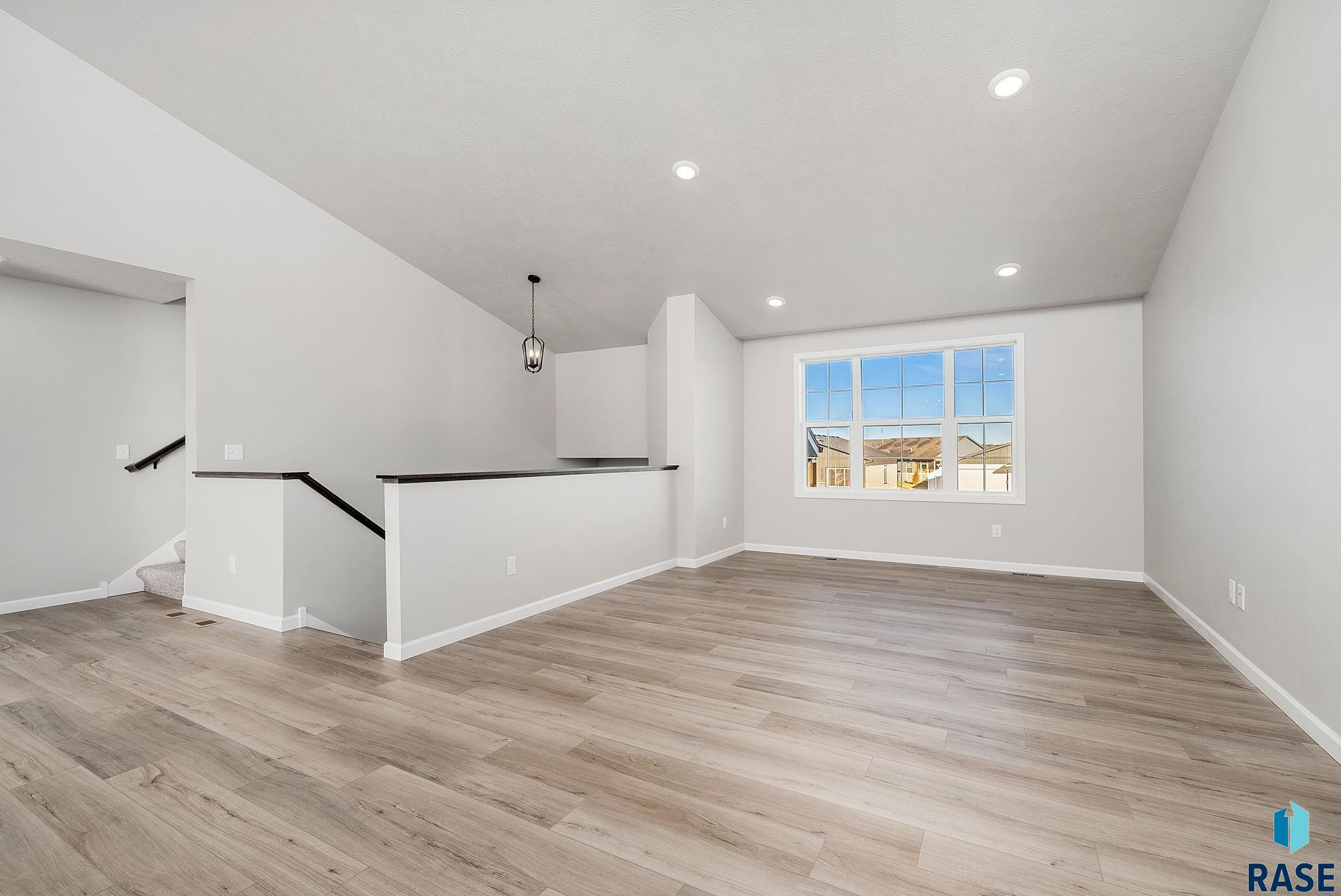 5101 E 65th St Street, Sioux Falls, South Dakota image 4