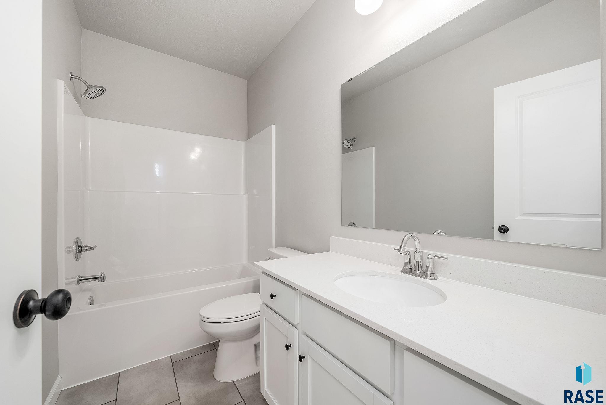 5101 E 65th St Street, Sioux Falls, South Dakota image 21