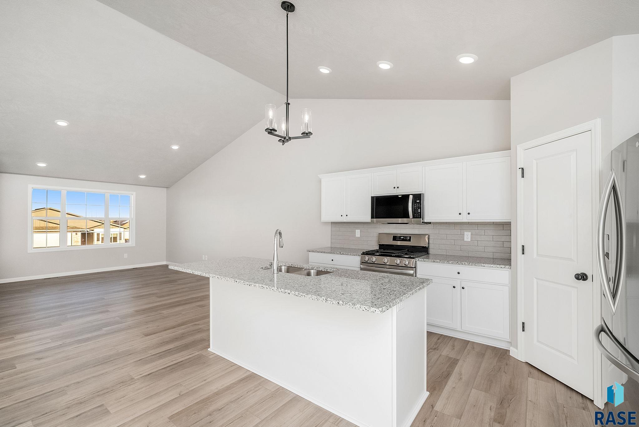 5101 E 65th St Street, Sioux Falls, South Dakota image 8