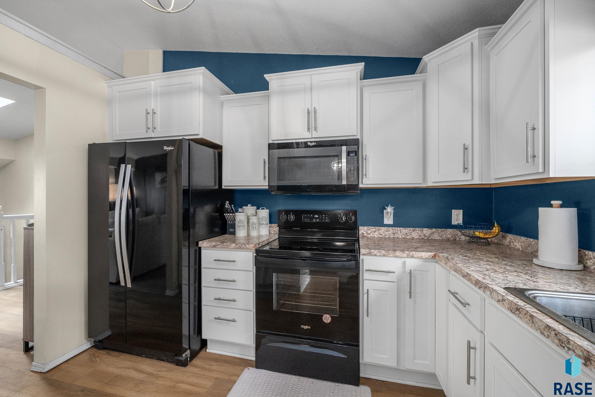 Sioux Falls, South Dakota 57110, United States, 3 Bedrooms Bedrooms, ,2 BathroomsBathrooms,Residential,Pending,117782