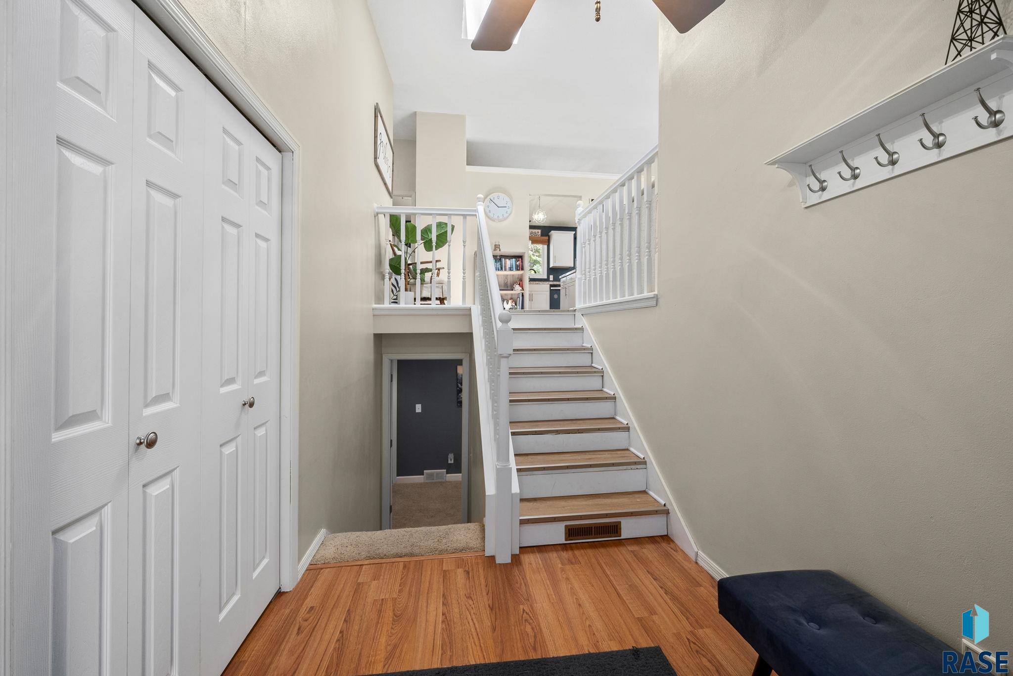 Sioux Falls, South Dakota 57110, United States, 3 Bedrooms Bedrooms, ,2 BathroomsBathrooms,Residential,Pending,117782